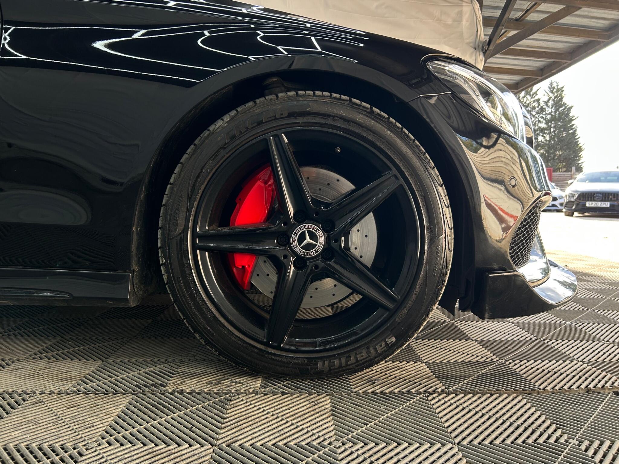 Mercedes-Benz C-Class view 34
