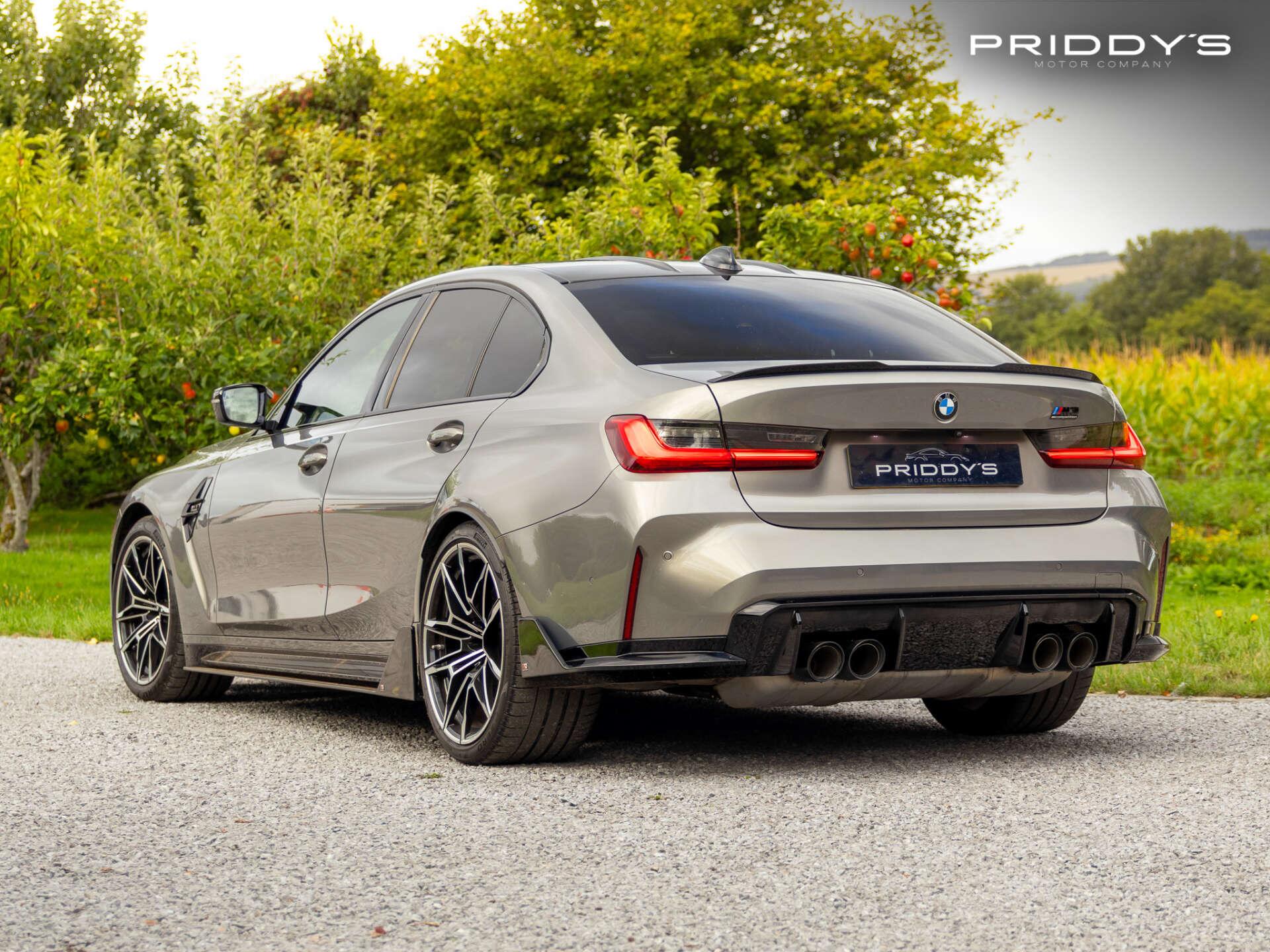 BMW M3 view 3