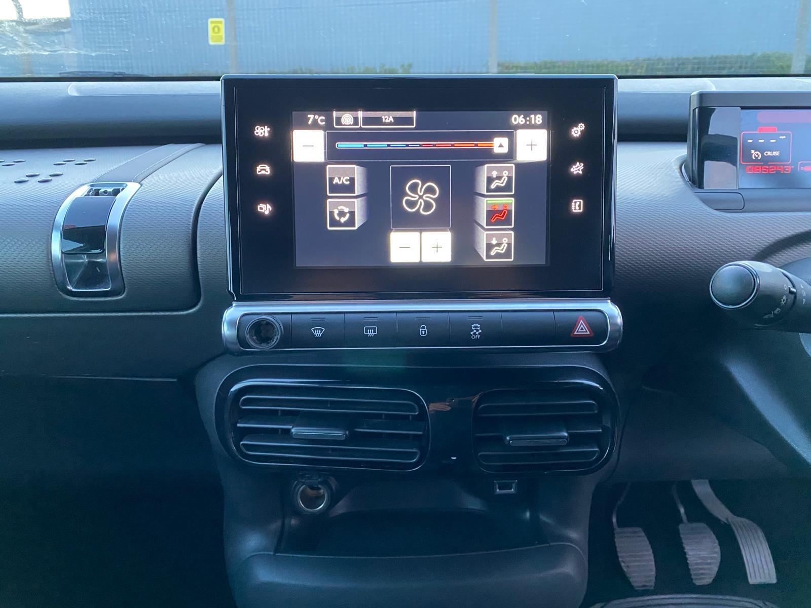 Citroen C4 Cactus view 13