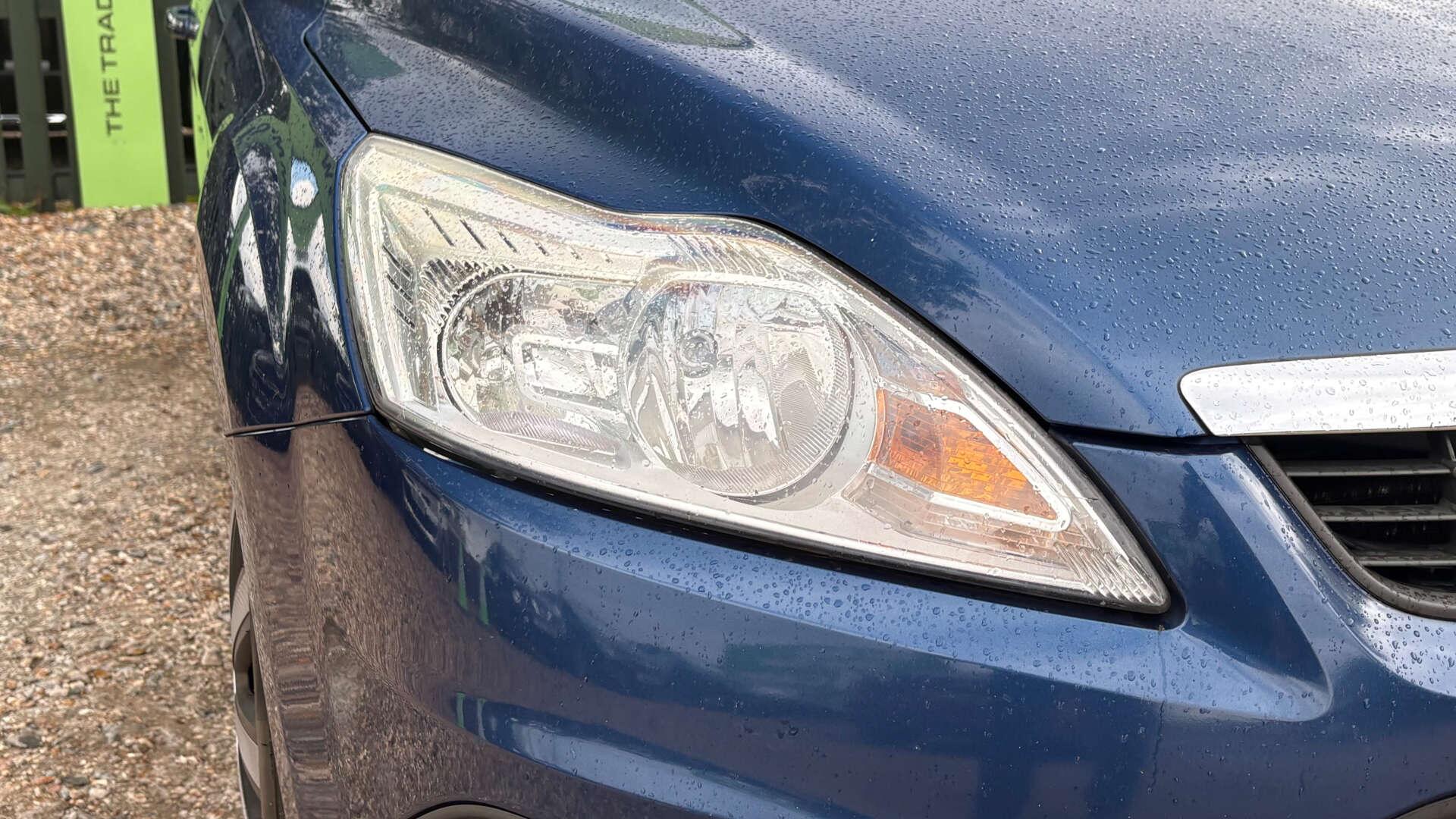 Ford Focus view 27