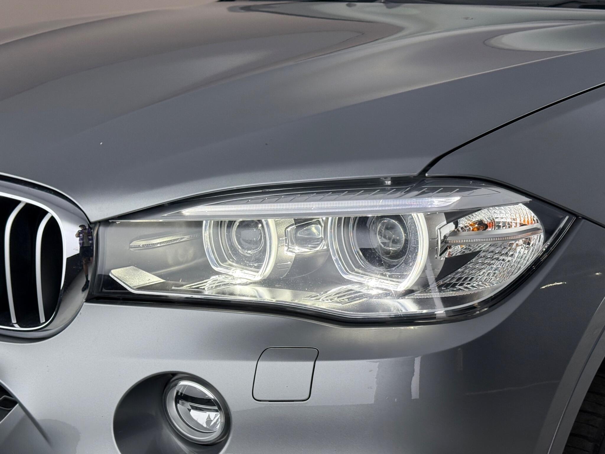 BMW X6 view 13
