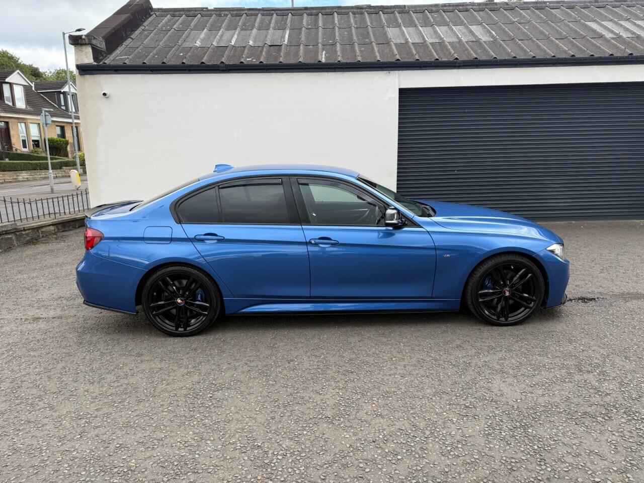 BMW 3 Series view 2