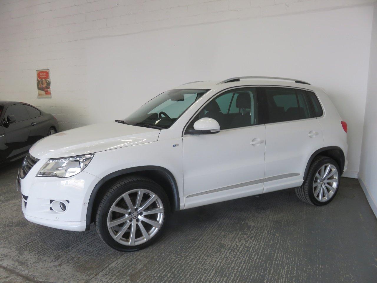 Volkswagen Tiguan view 5