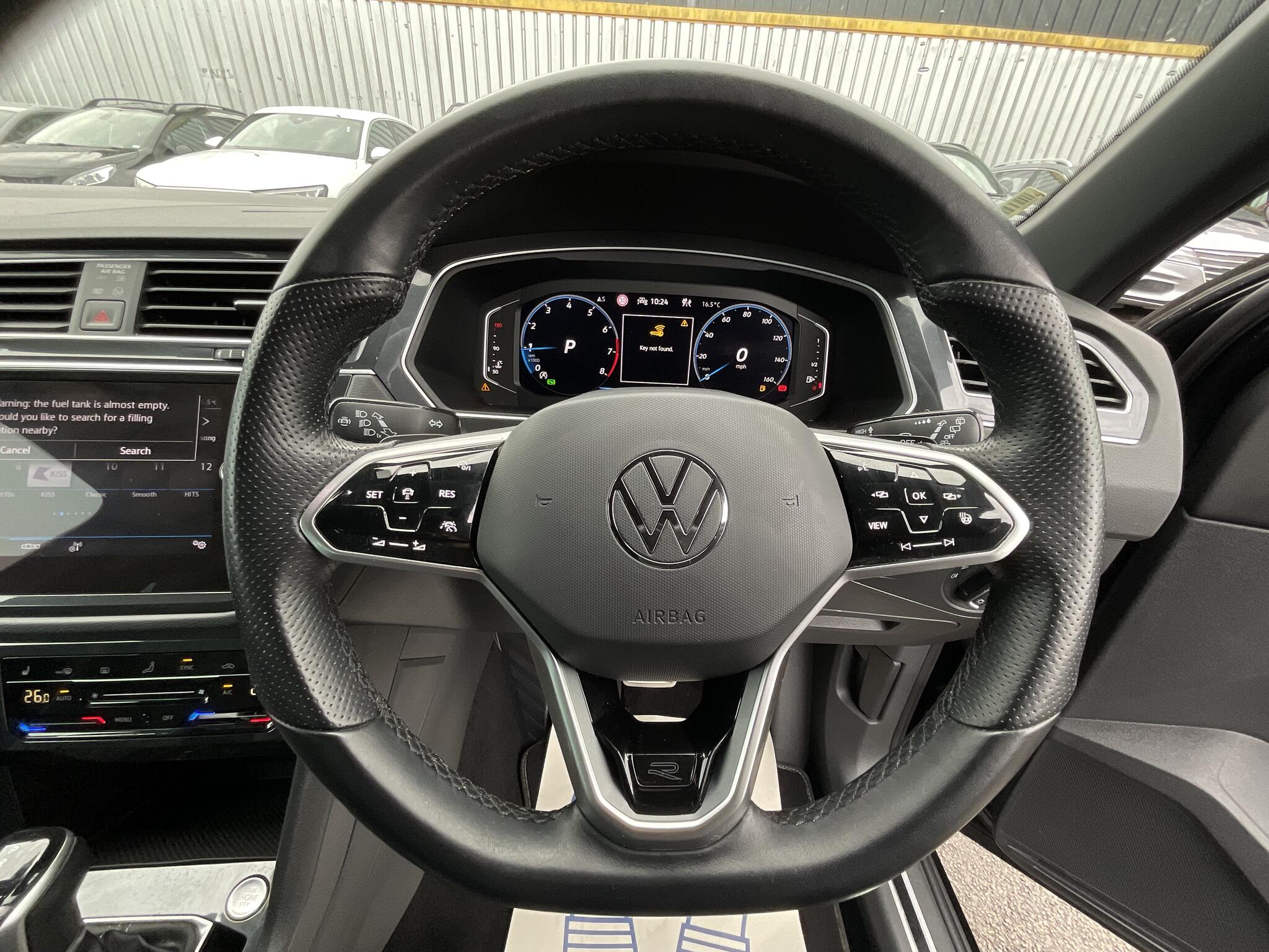 Volkswagen Tiguan view 21