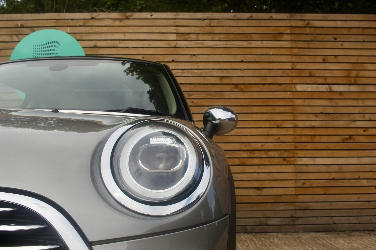 Mini Hatch view 28