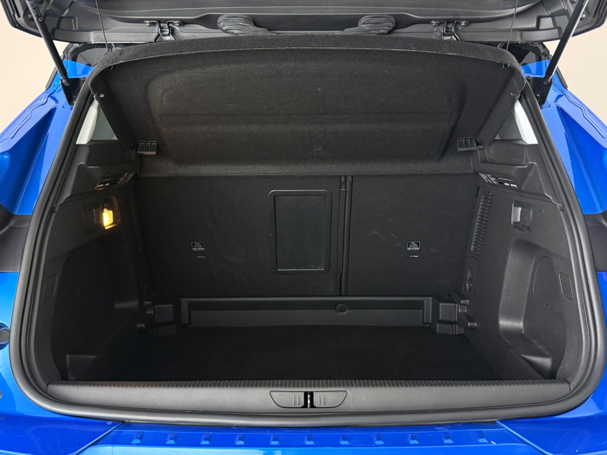 Vauxhall Grandland X view 10