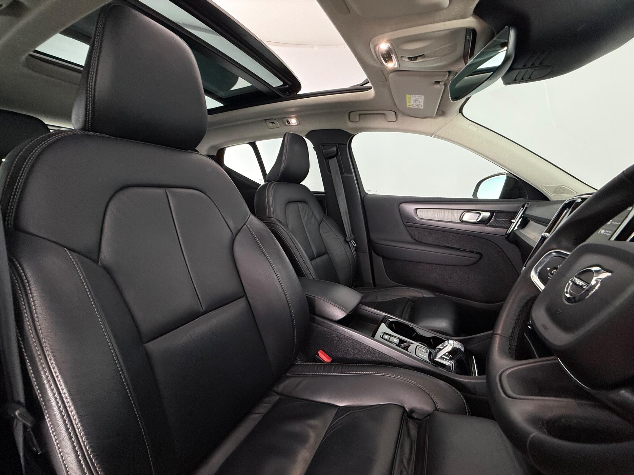 Volvo XC40 view 31