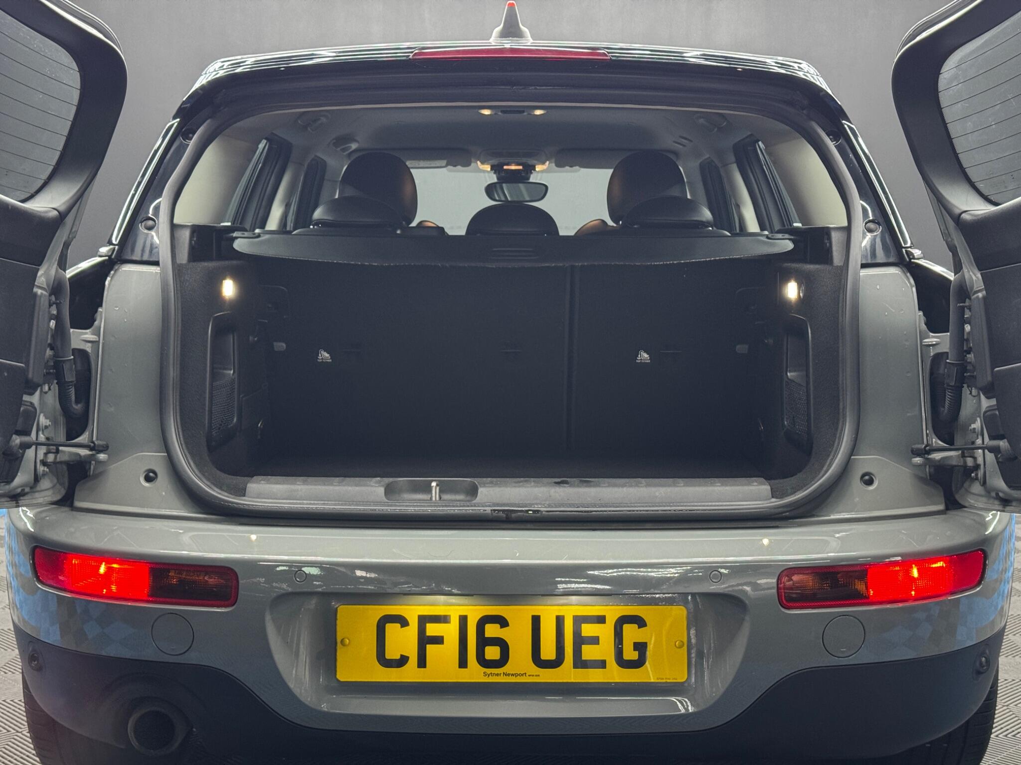 Mini Clubman view 40