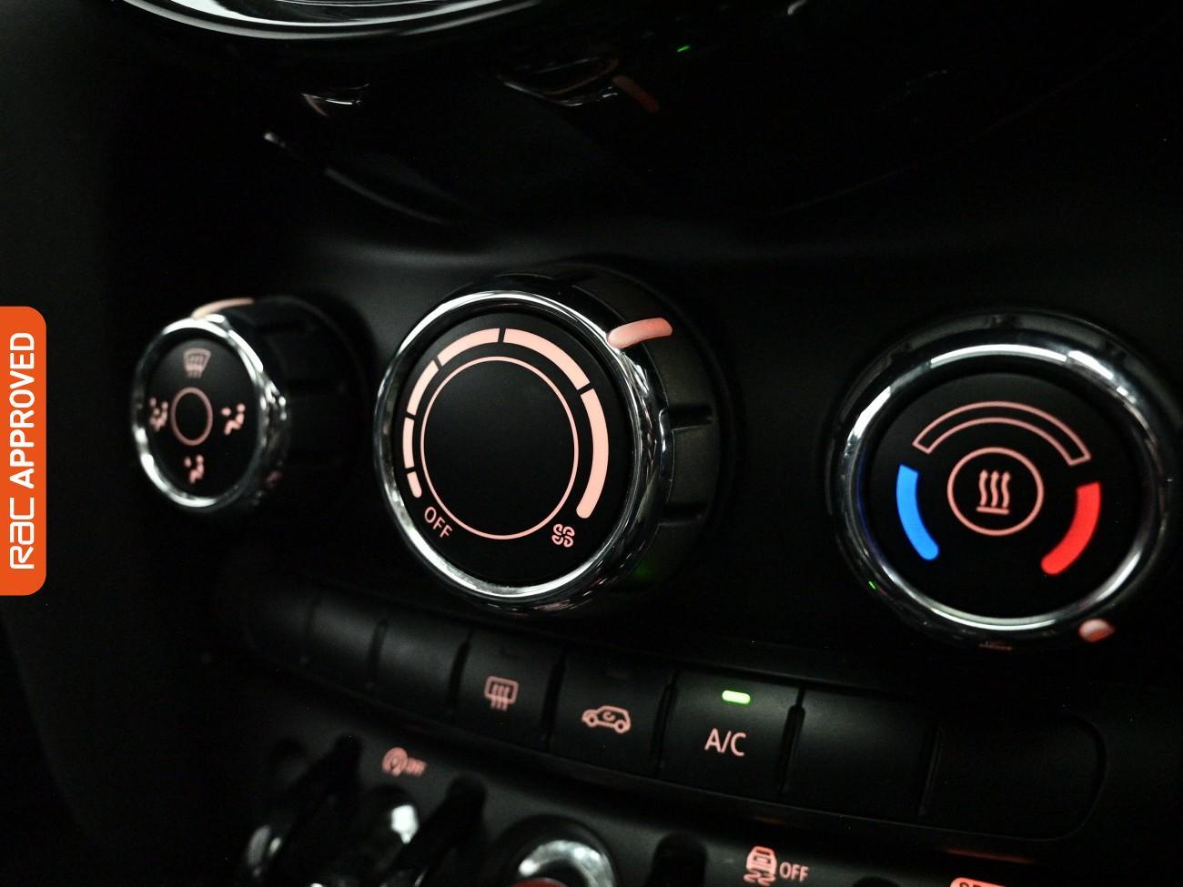 Mini Hatch view 17