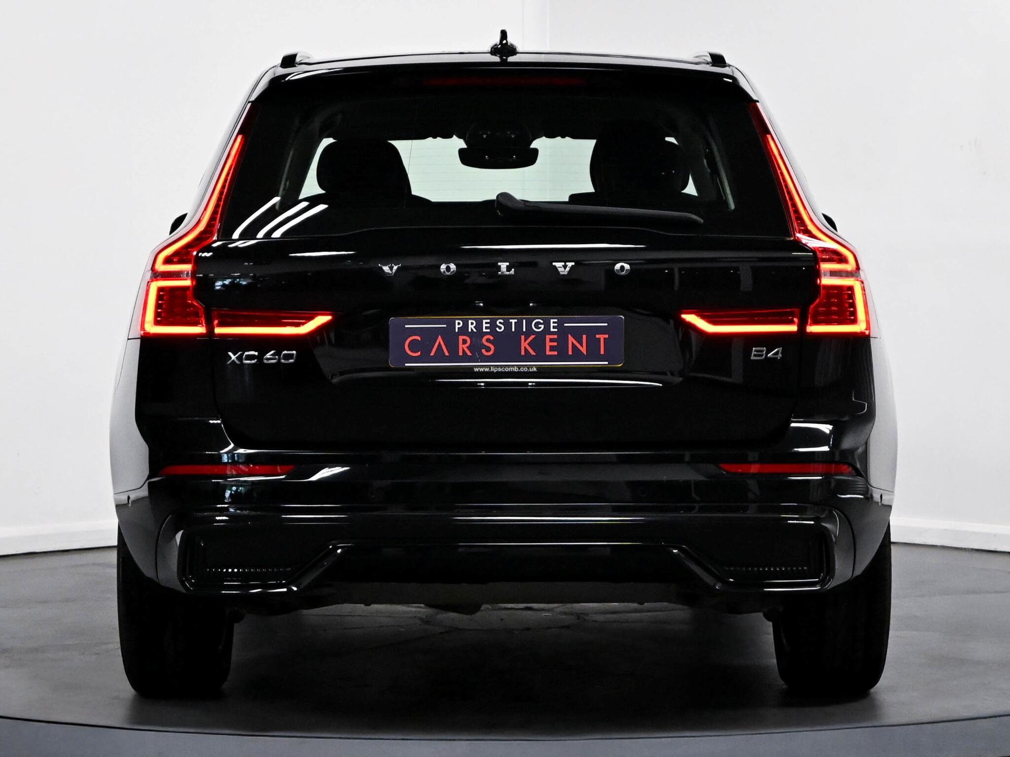 Volvo XC60 view 11