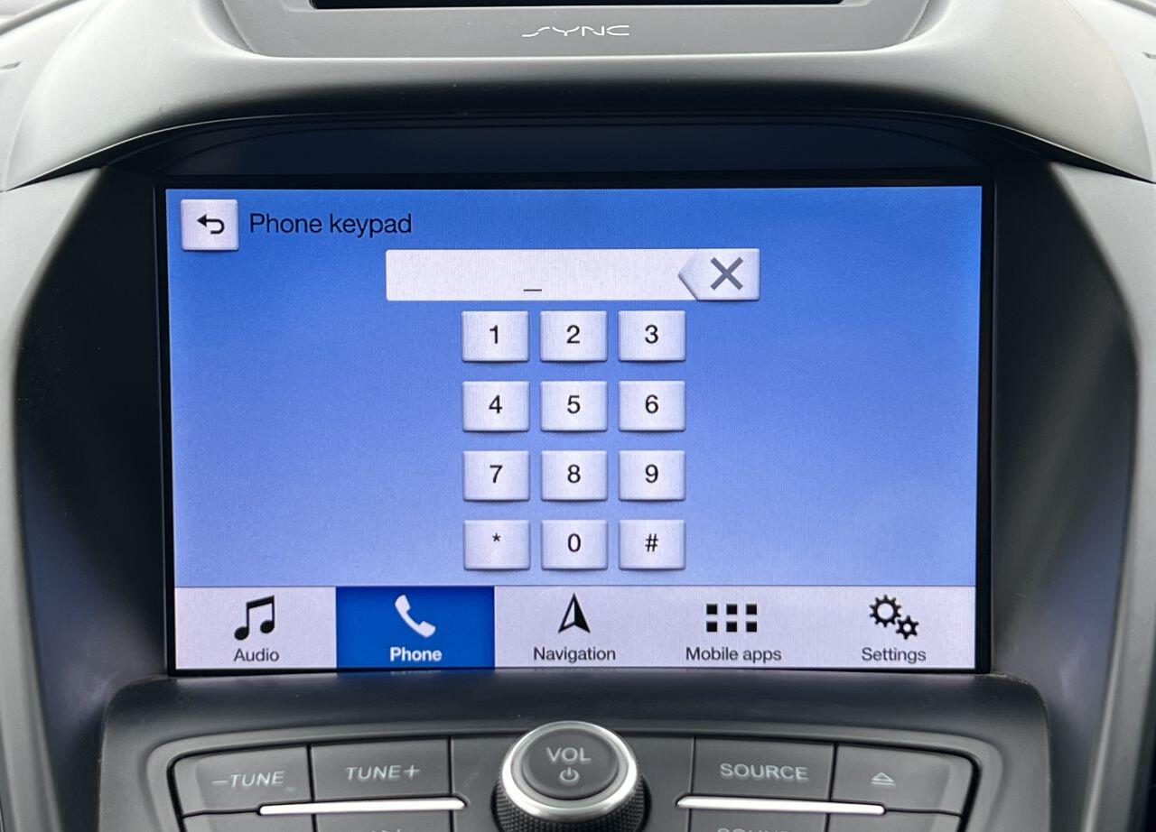 Ford Kuga view 45