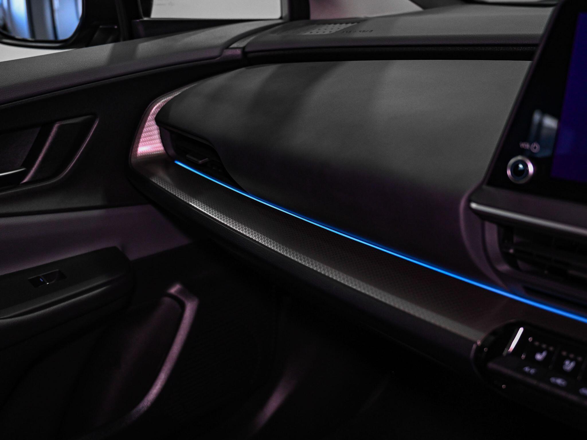 Toyota Prius view 16