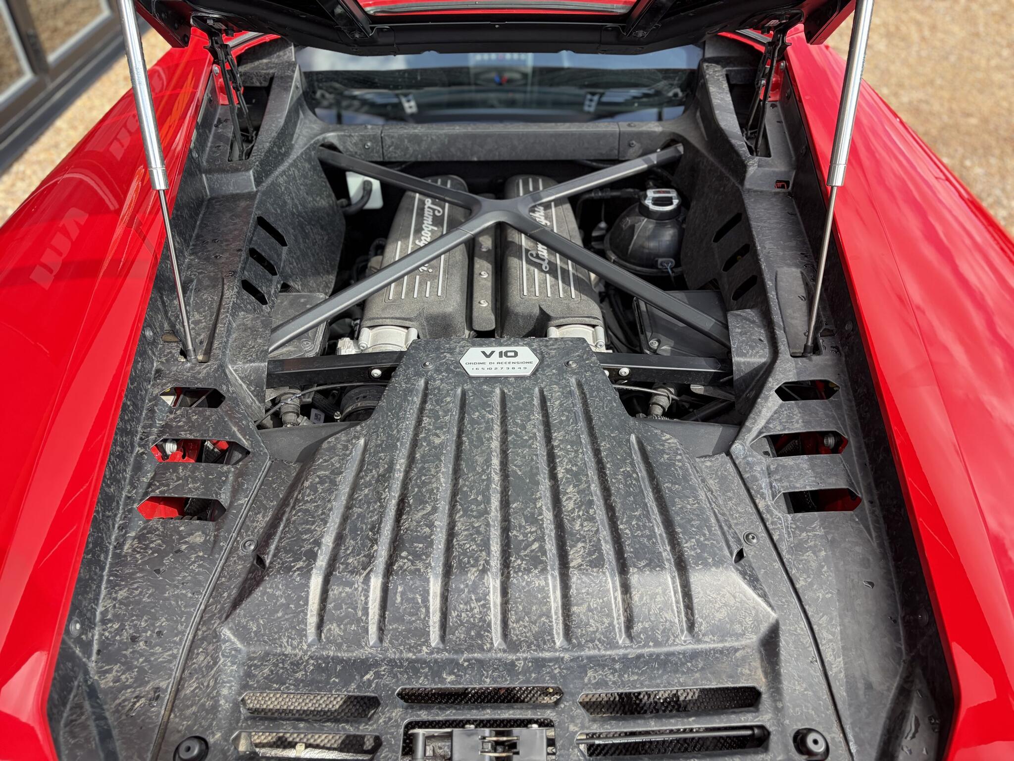 Lamborghini Huracan view 40