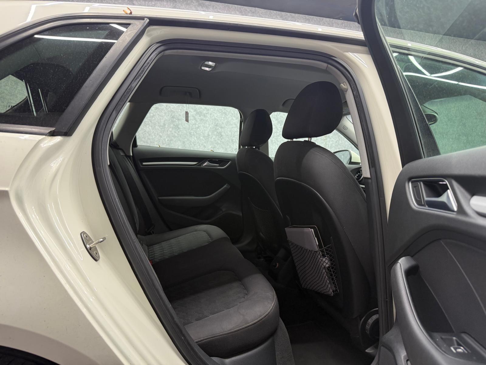 Audi A3 view 10