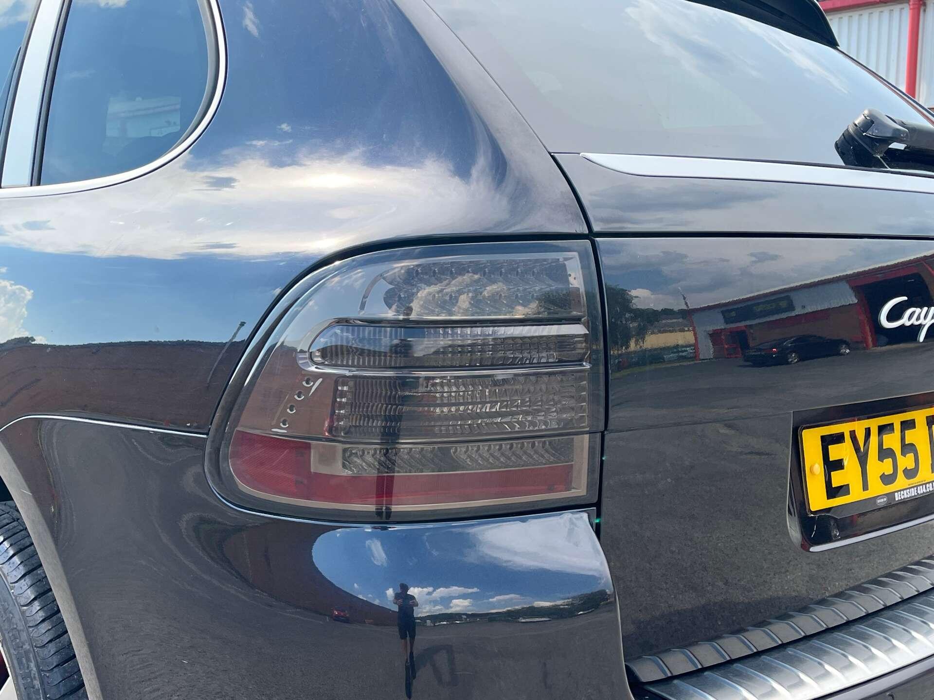 Porsche Cayenne view 34