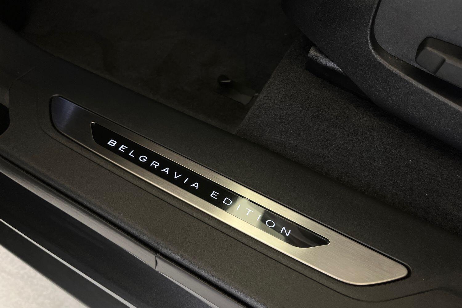 Land Rover Range Rover Velar view 34