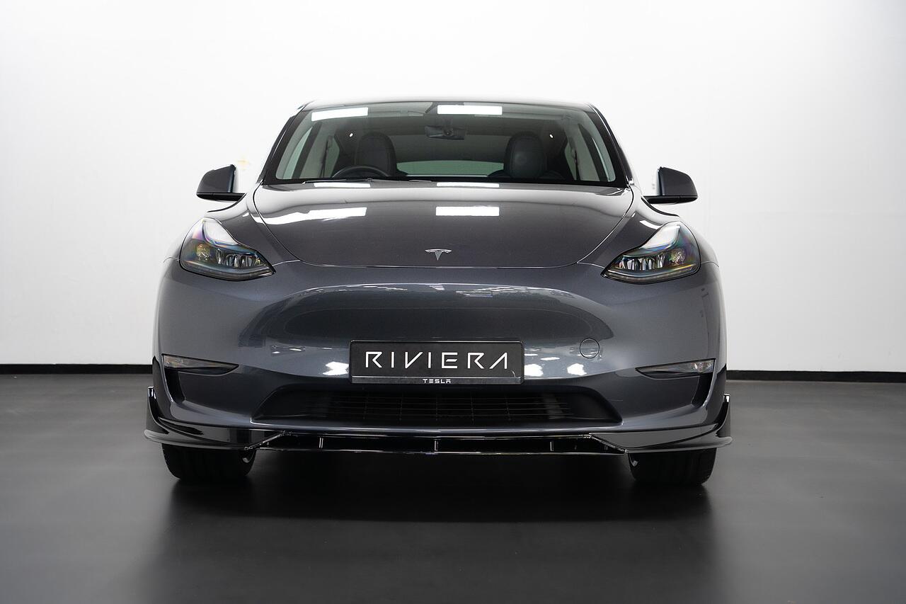 Tesla Model Y view 27