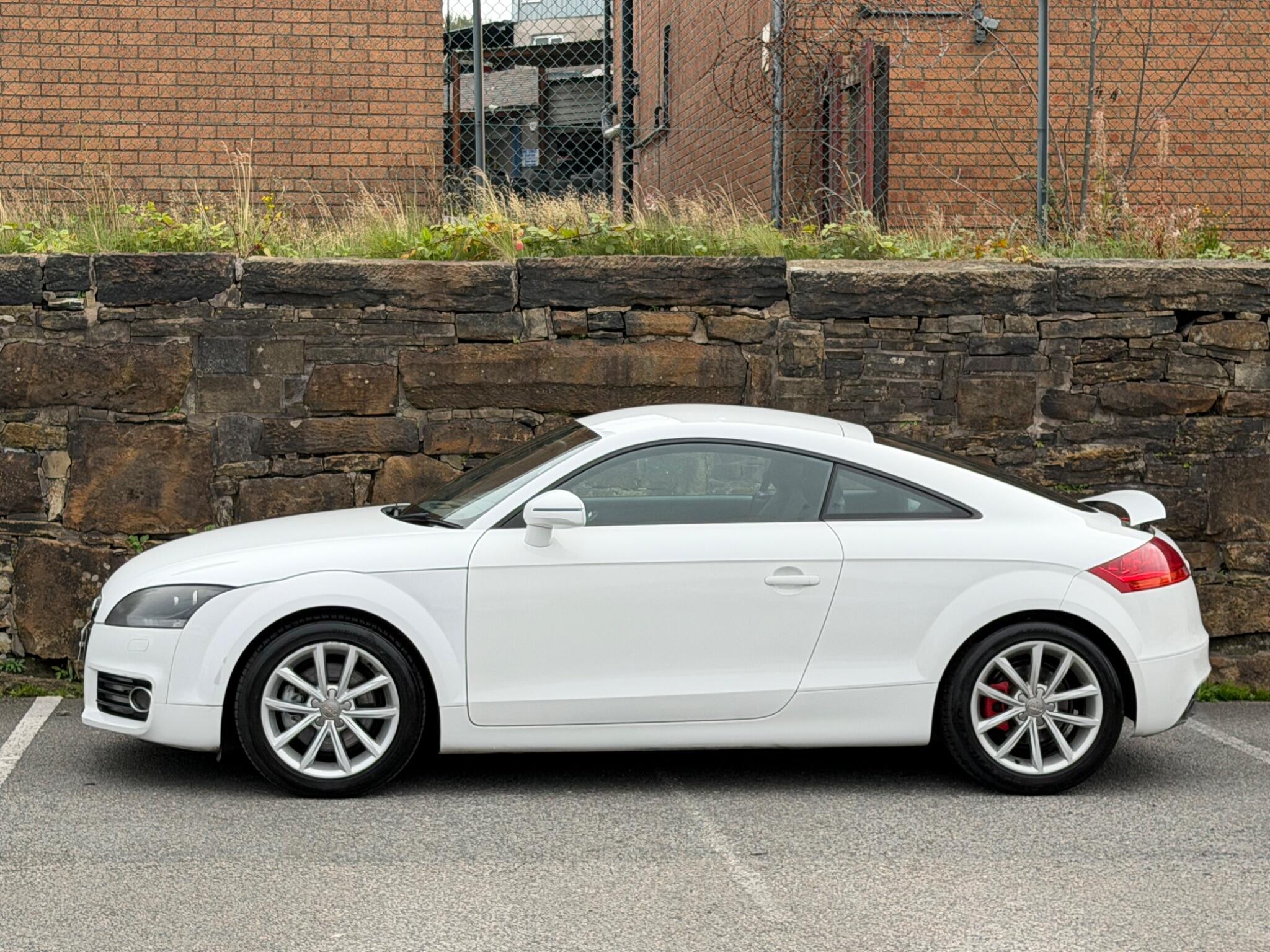 Audi TT view 4