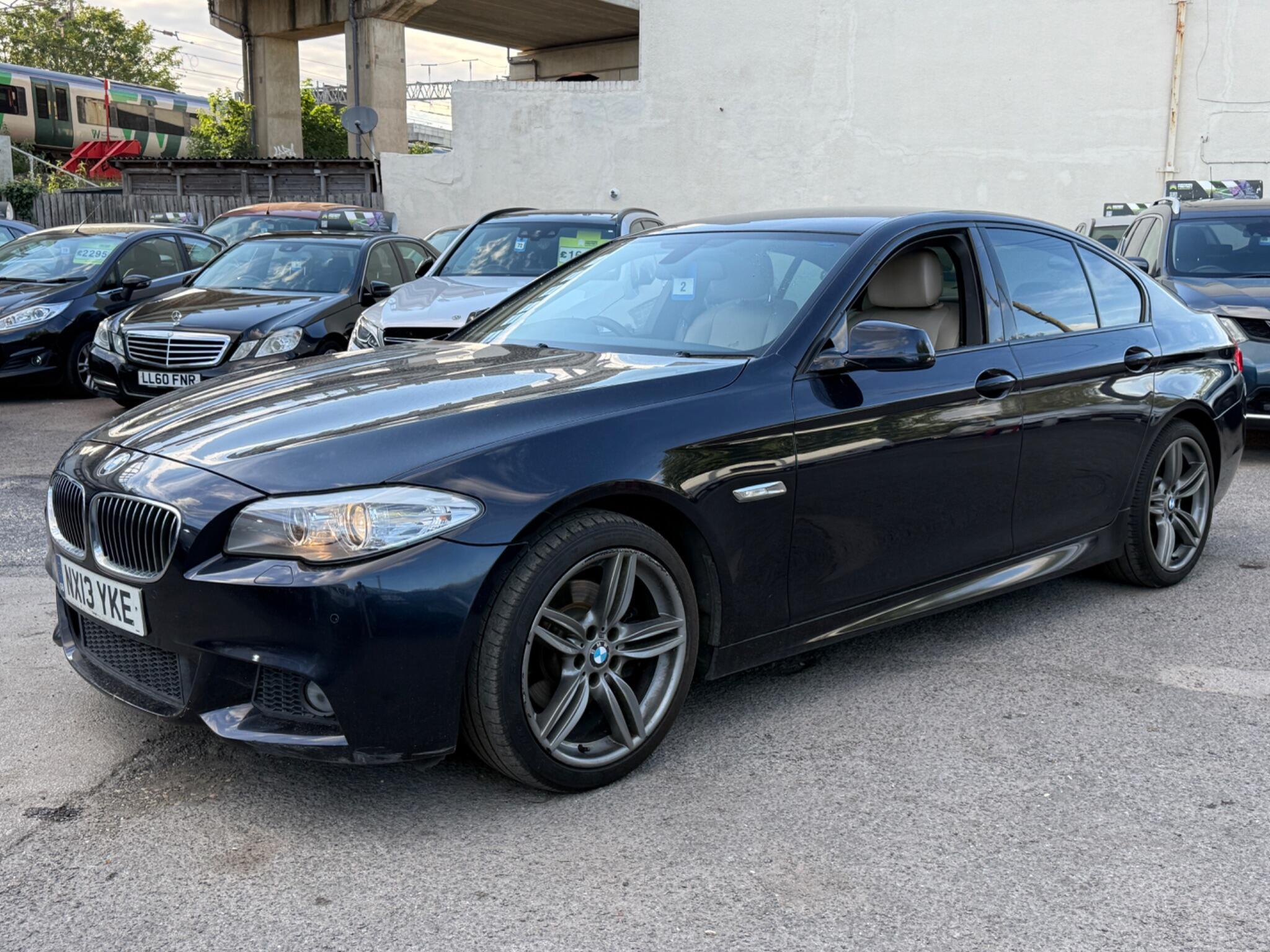 BMW 5 Series - Image 9