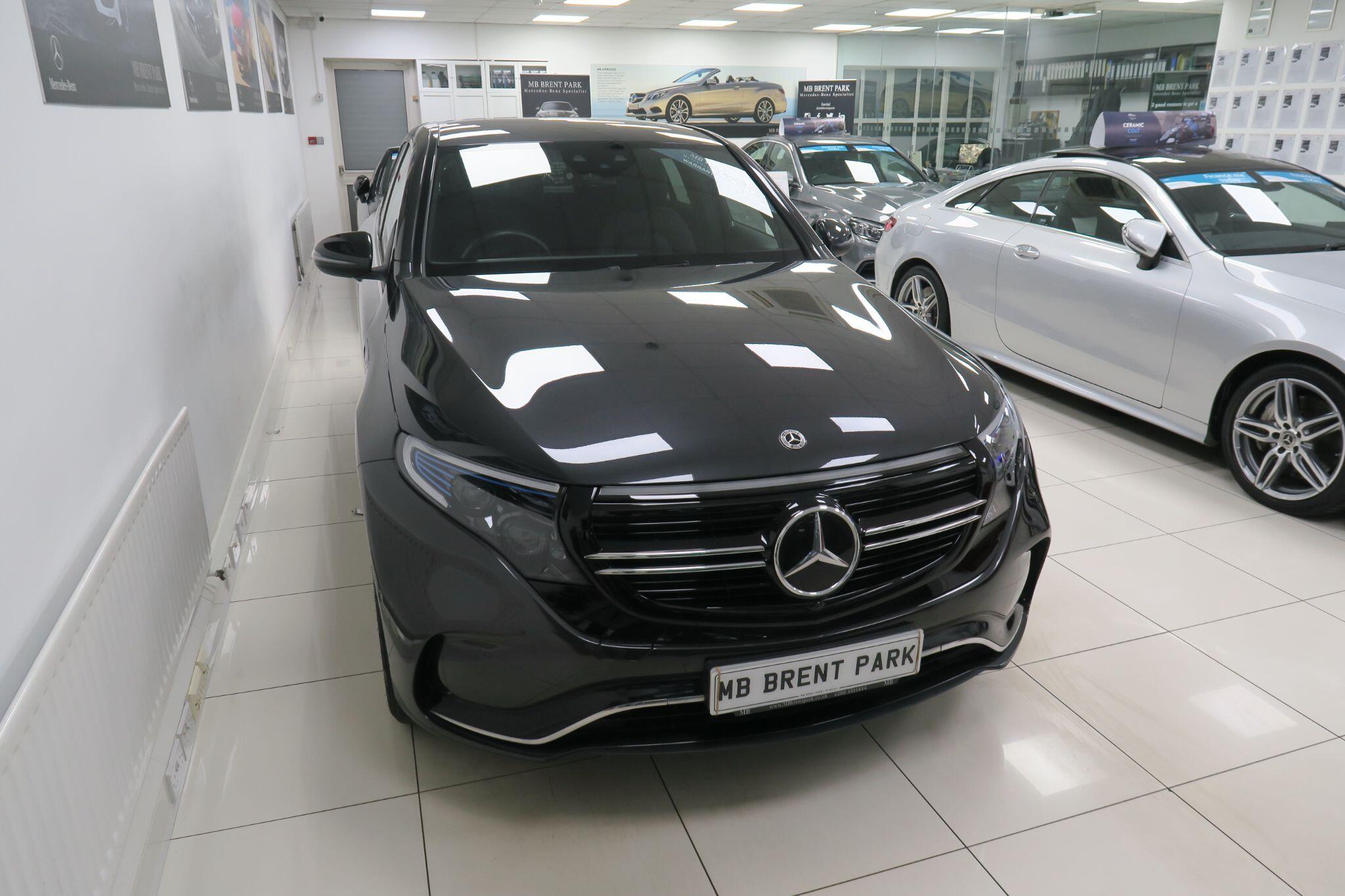 Mercedes-Benz EQC view 4