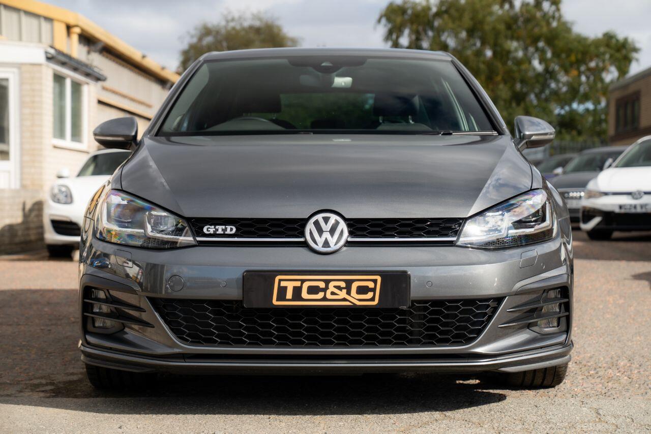 Volkswagen Golf view 8