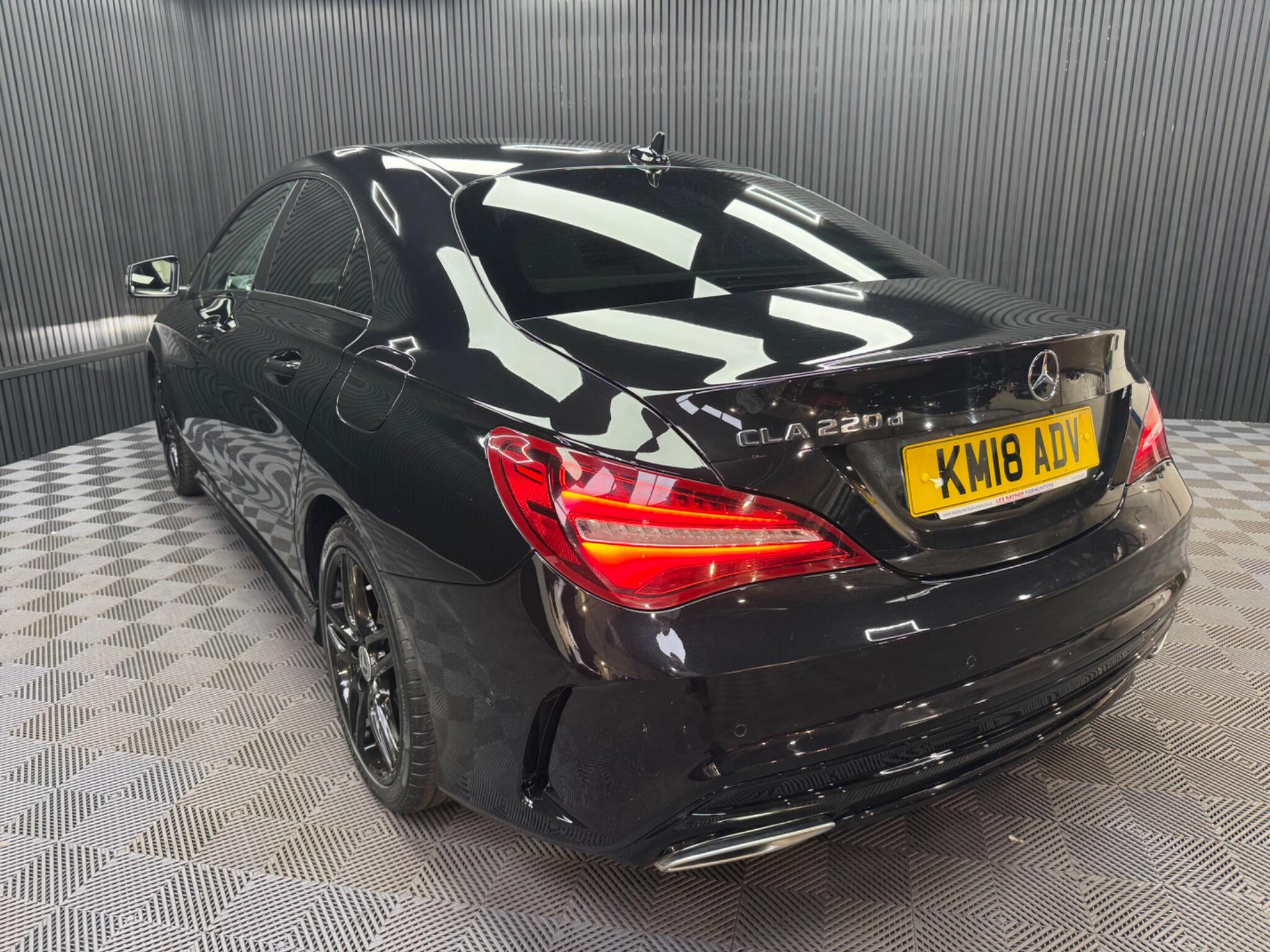 Mercedes-Benz Cla view 28