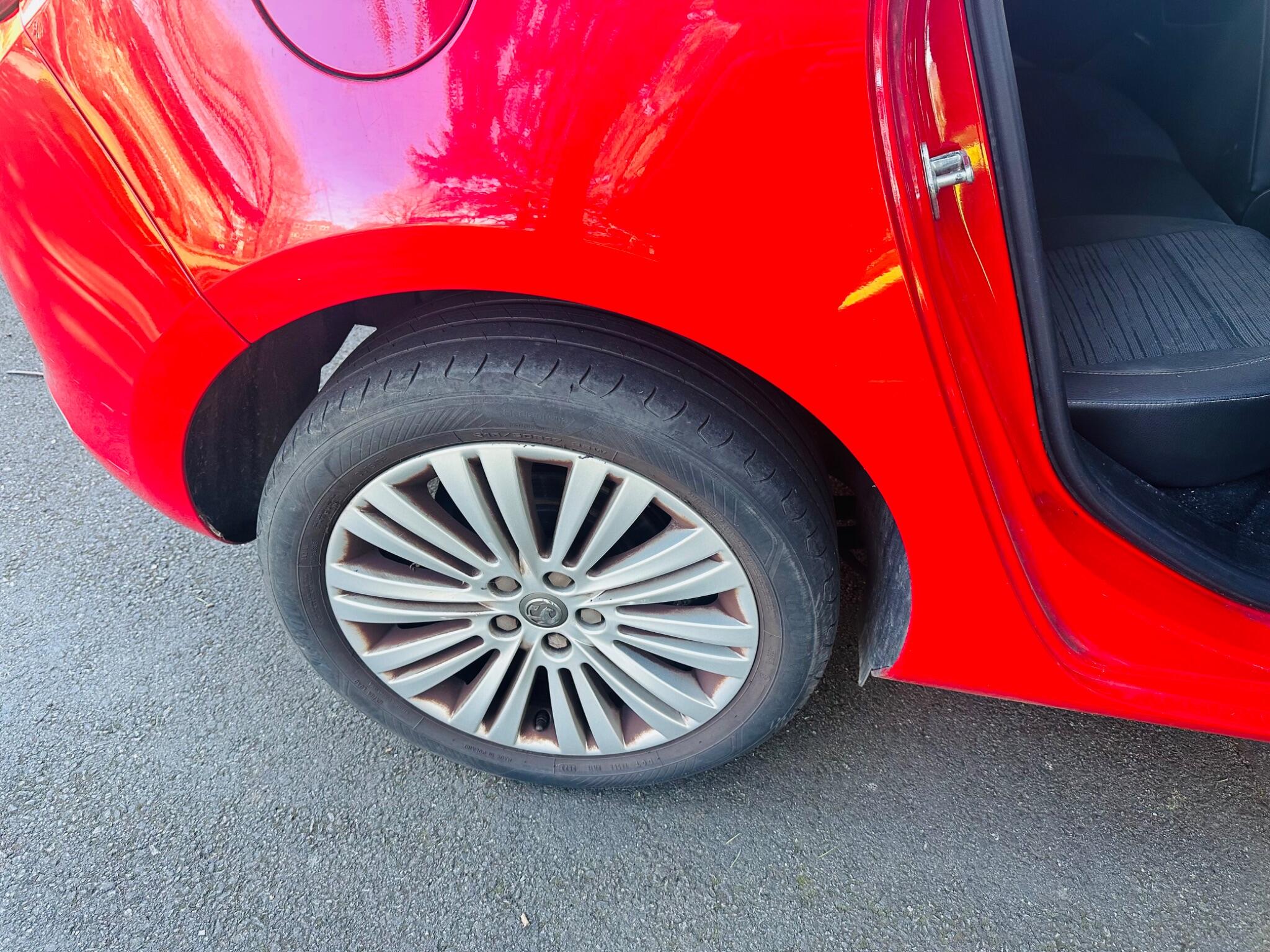 Vauxhall Astra view 17