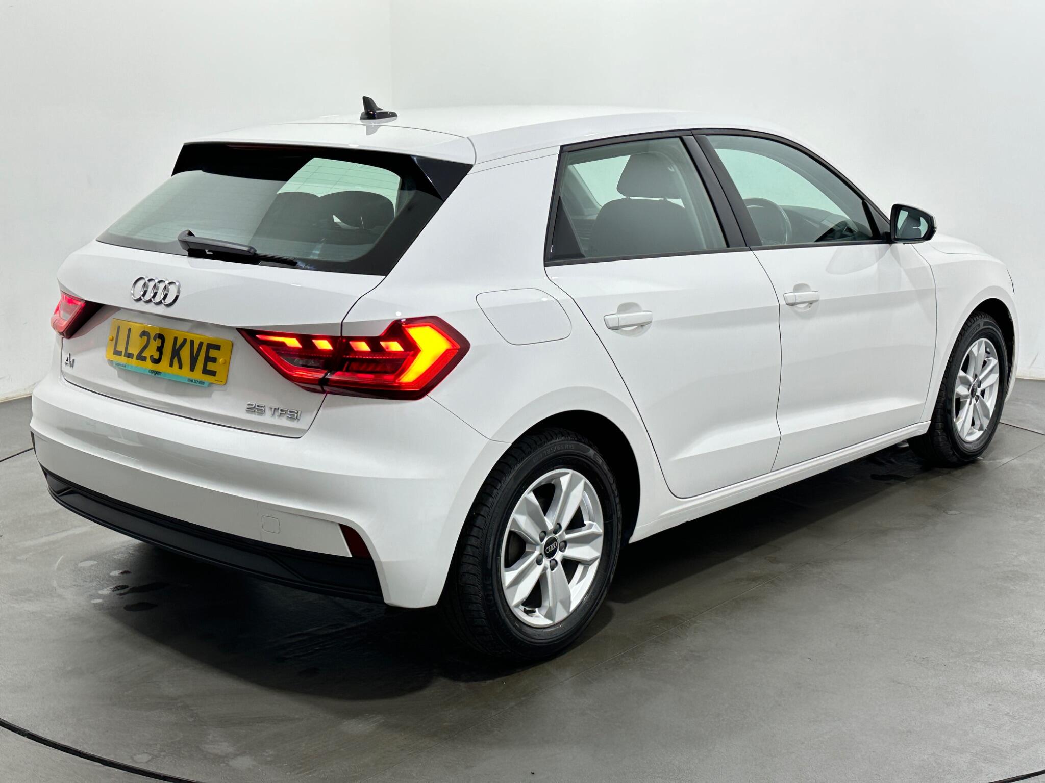 Audi A1 view 49