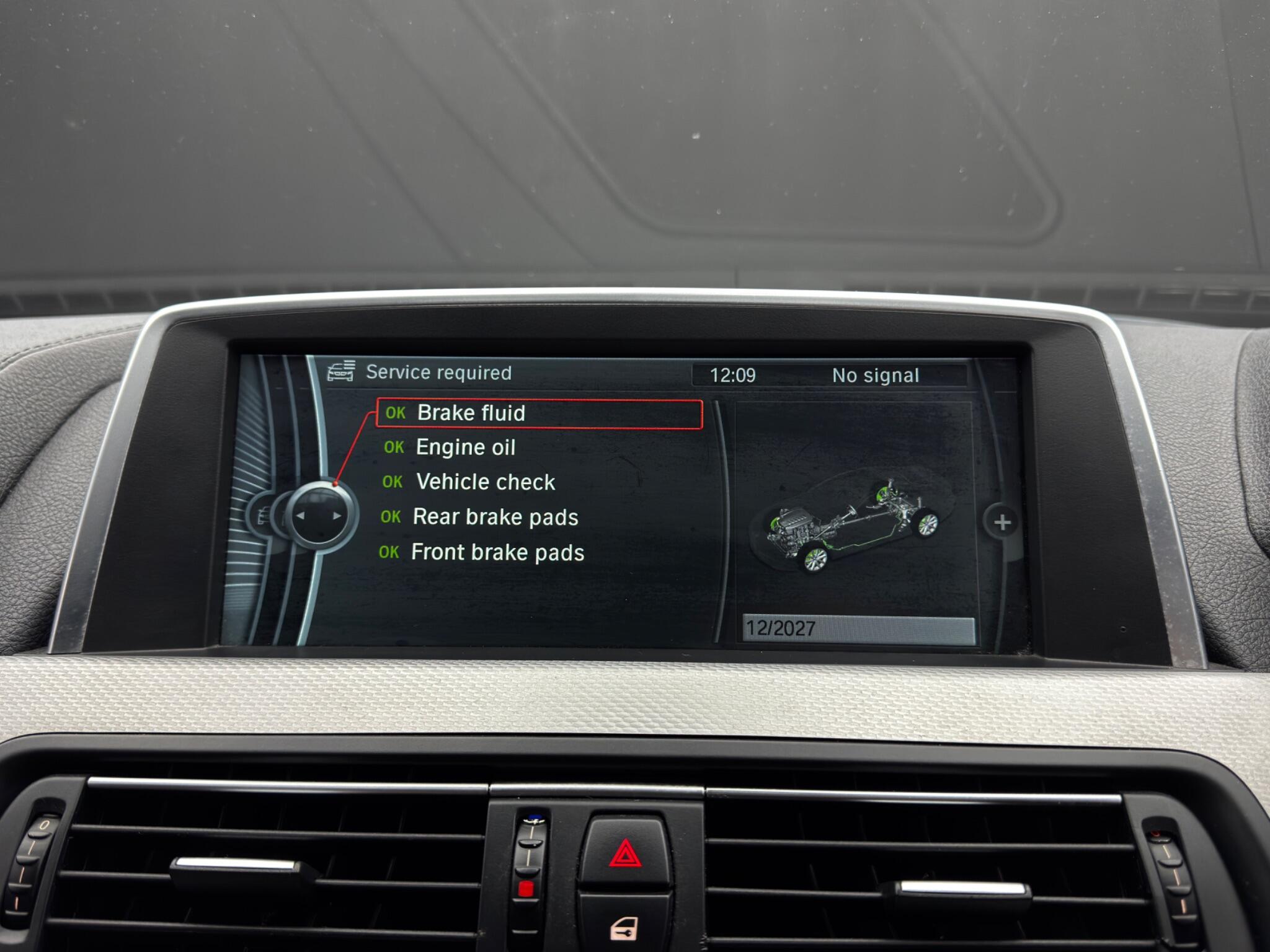BMW 6 Series view 36