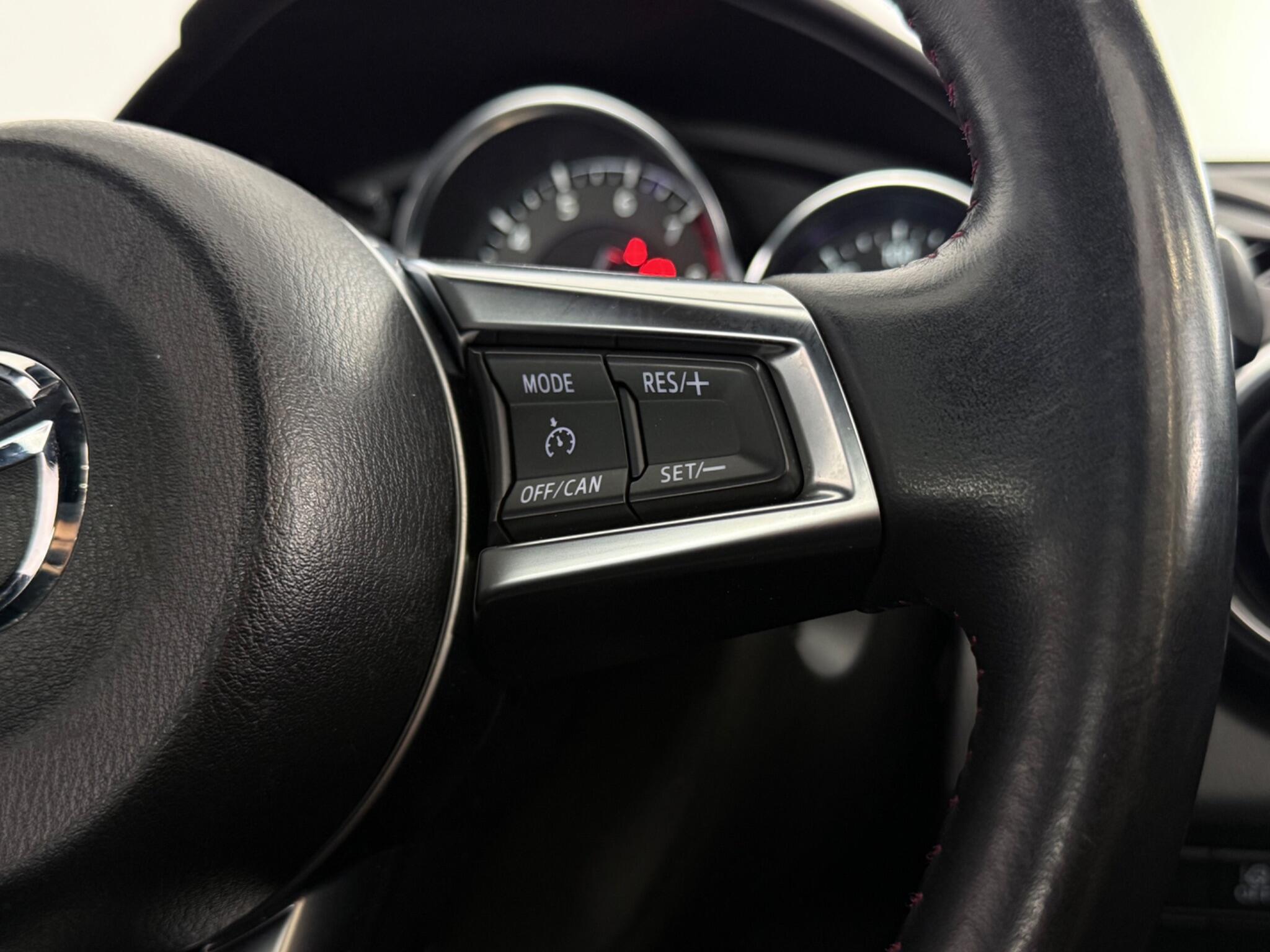 Mazda MX-5 view 13