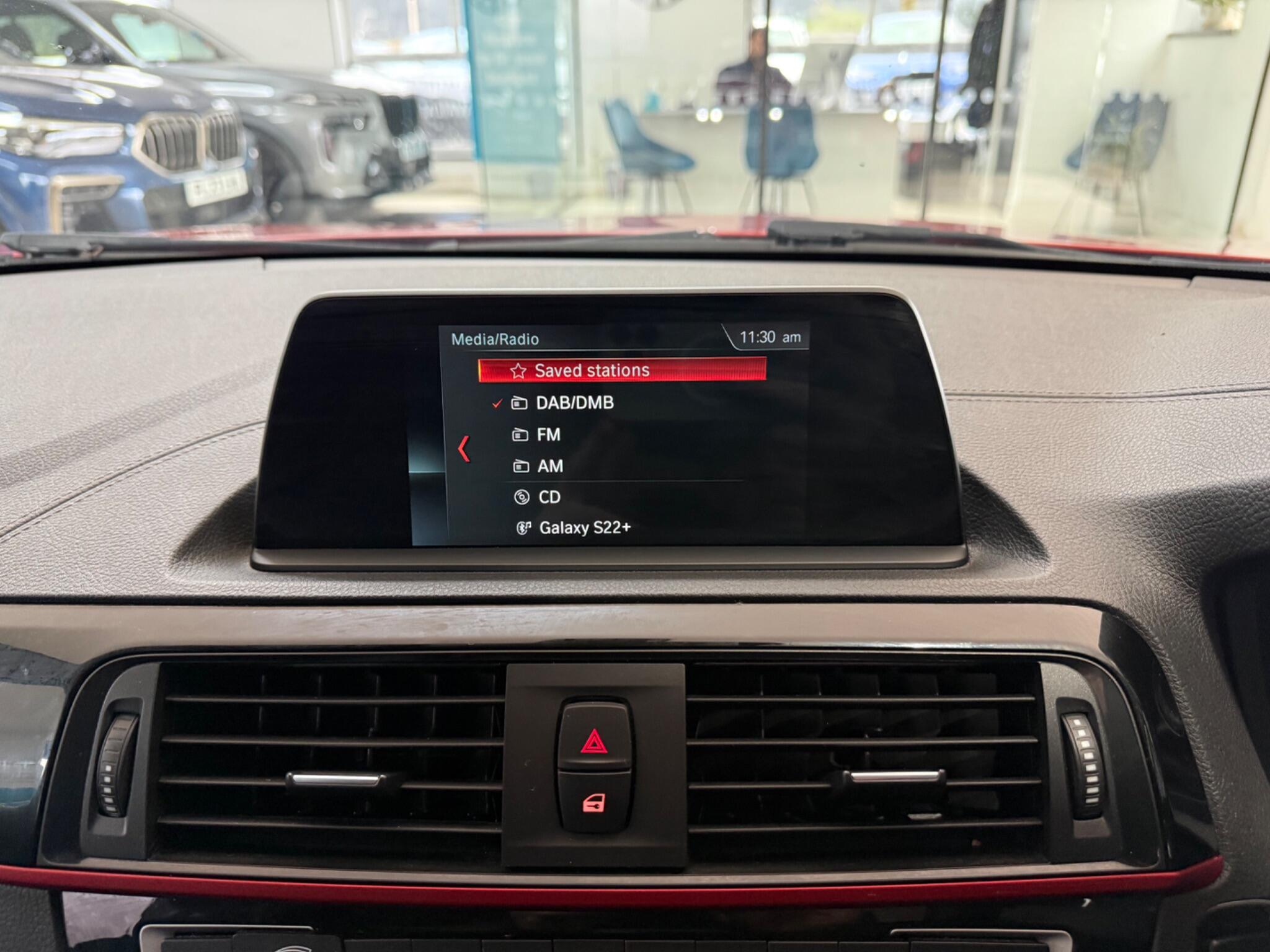 BMW 1 Series view 17