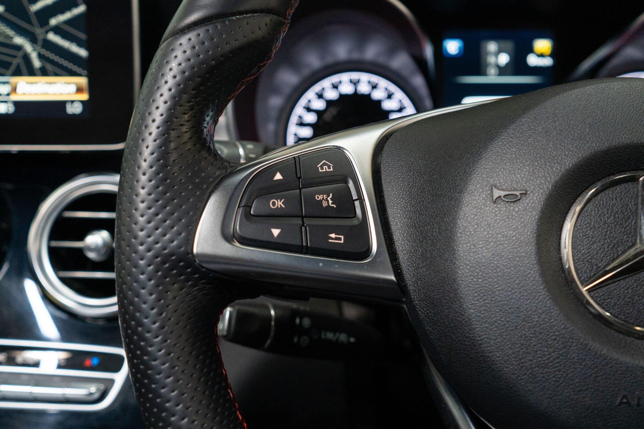 Mercedes-Benz GLC view 21