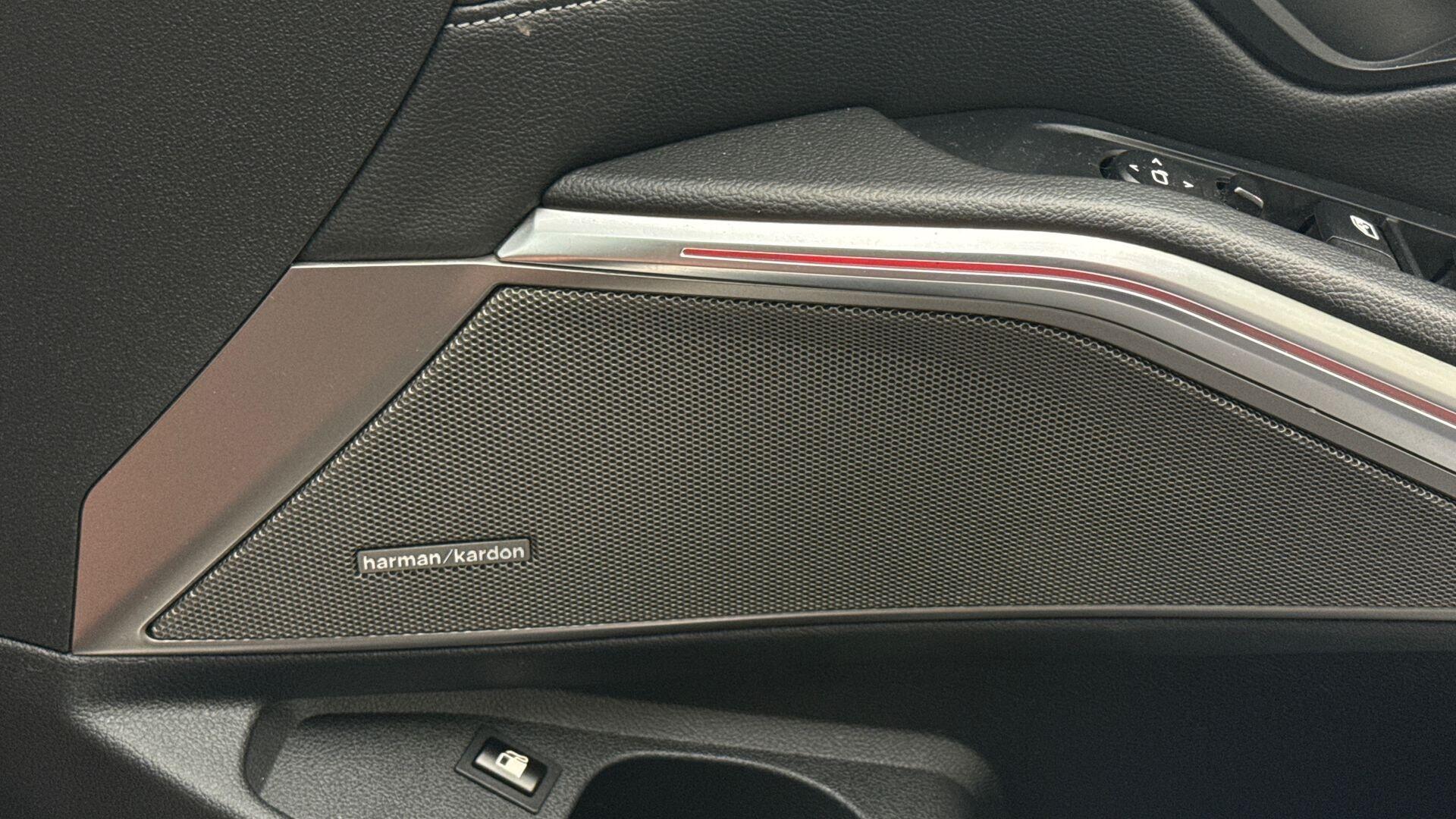 BMW 3 Series view 20