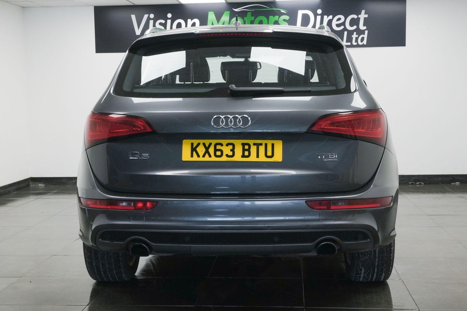 Audi Q5 view 2