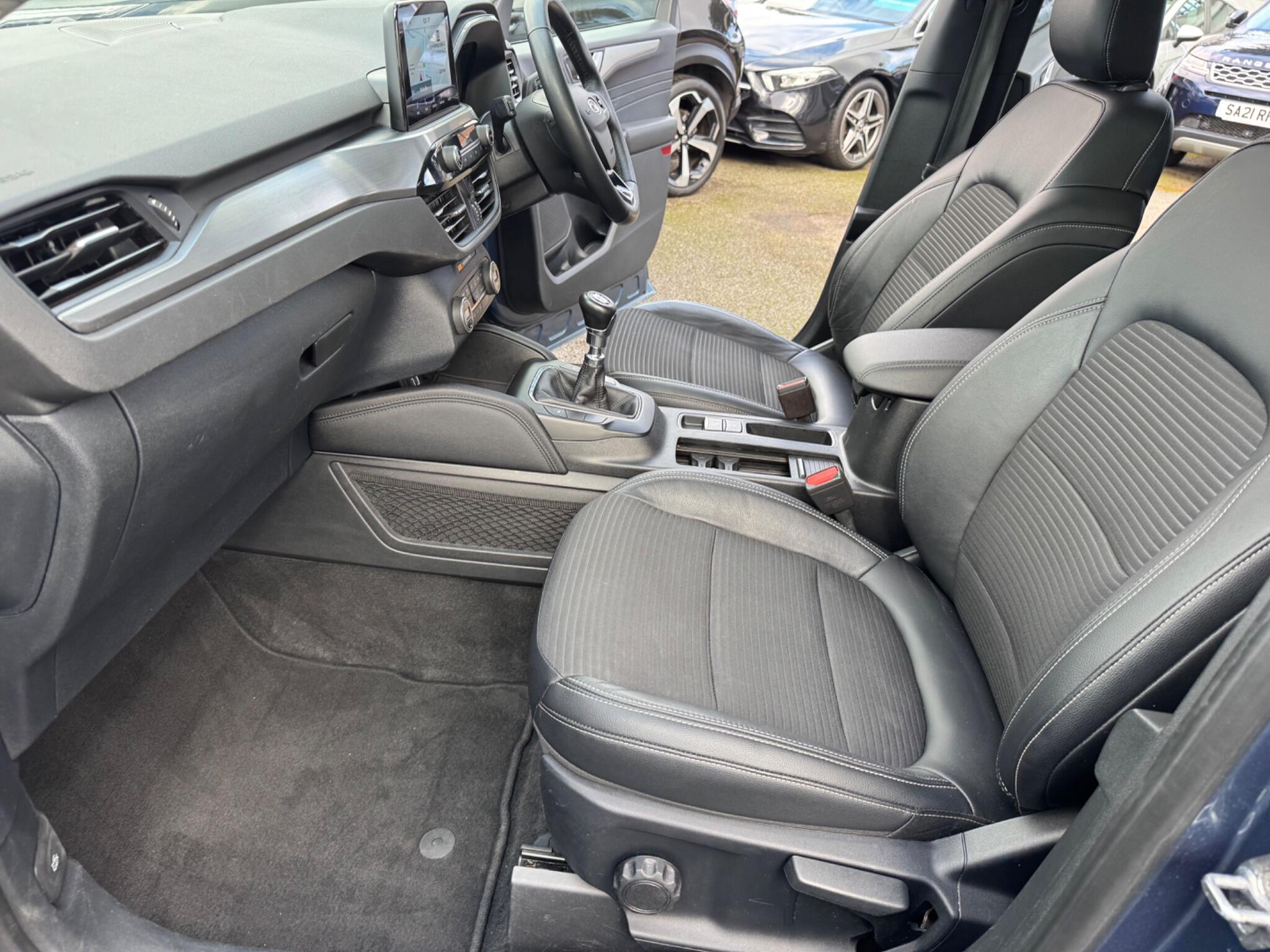 Ford Kuga view 42