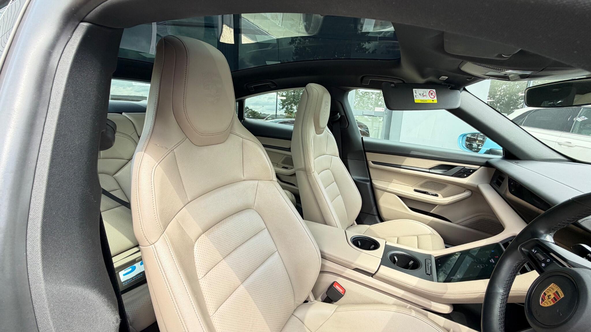 Porsche Taycan view 10