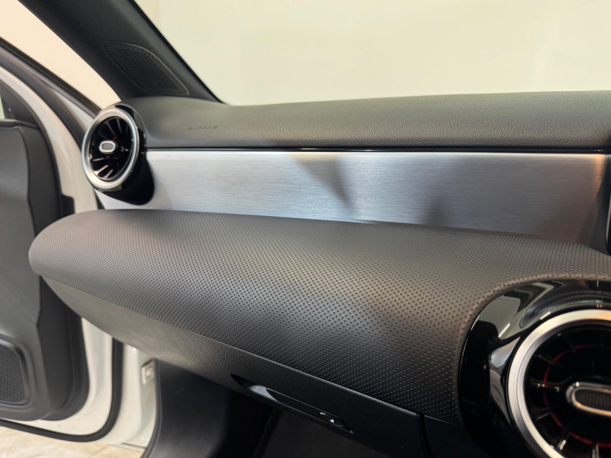 Mercedes-Benz A-Class view 38