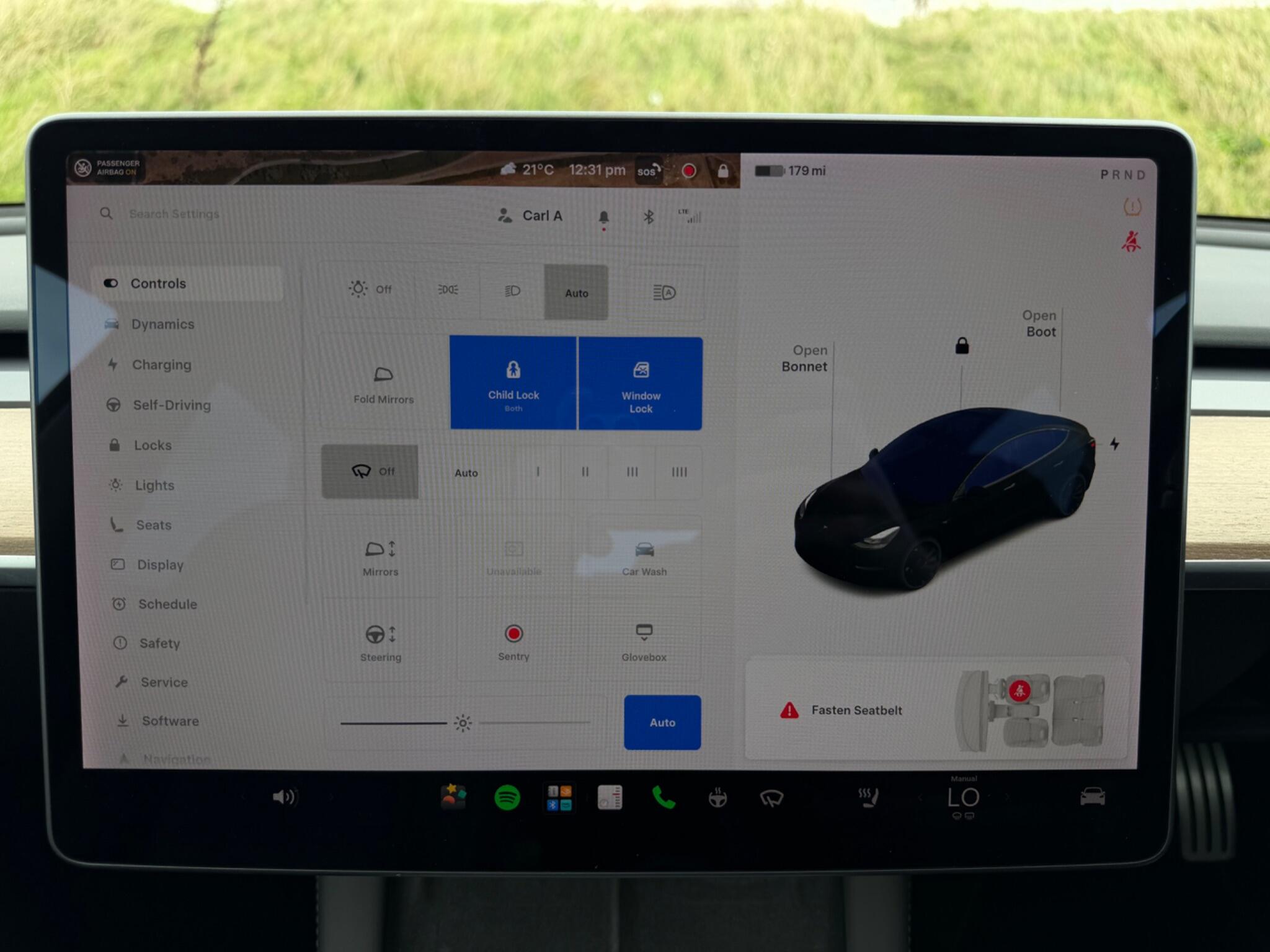 Tesla Model 3 view 32