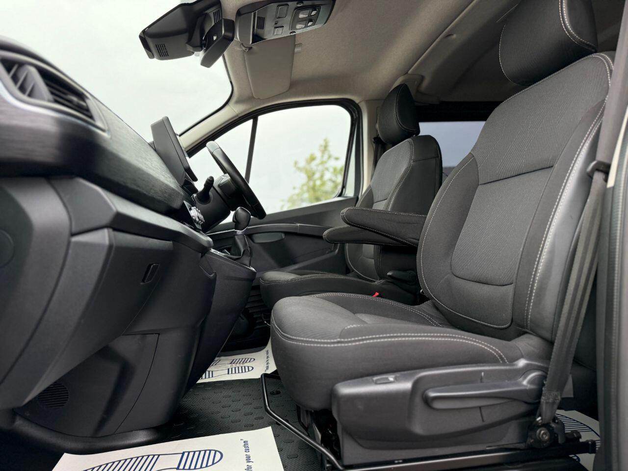 Renault Trafic view 14