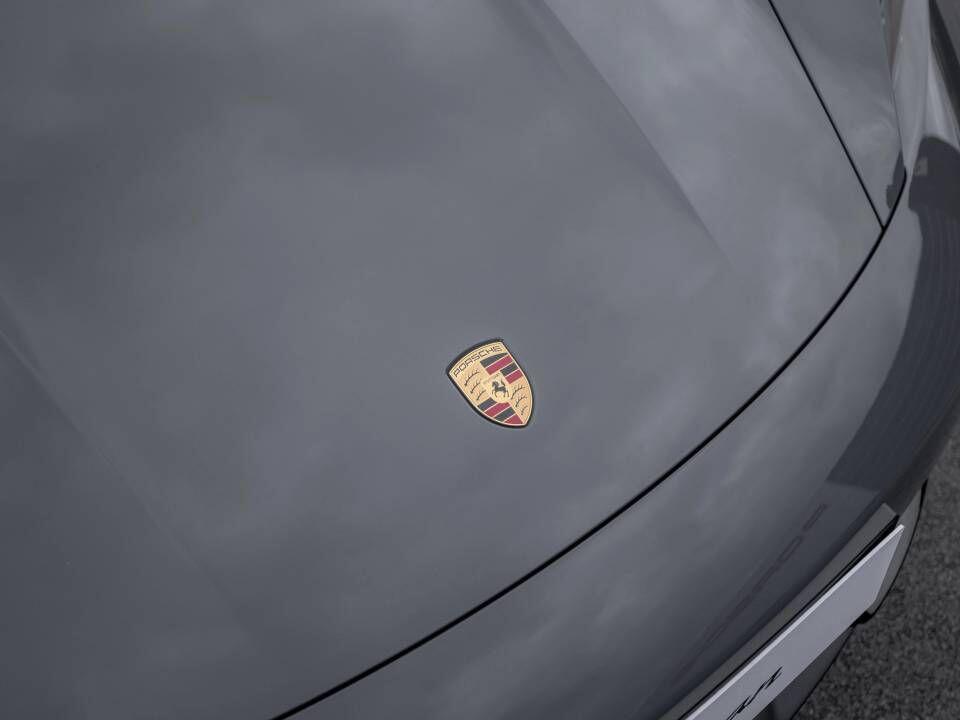 Porsche Taycan view 66