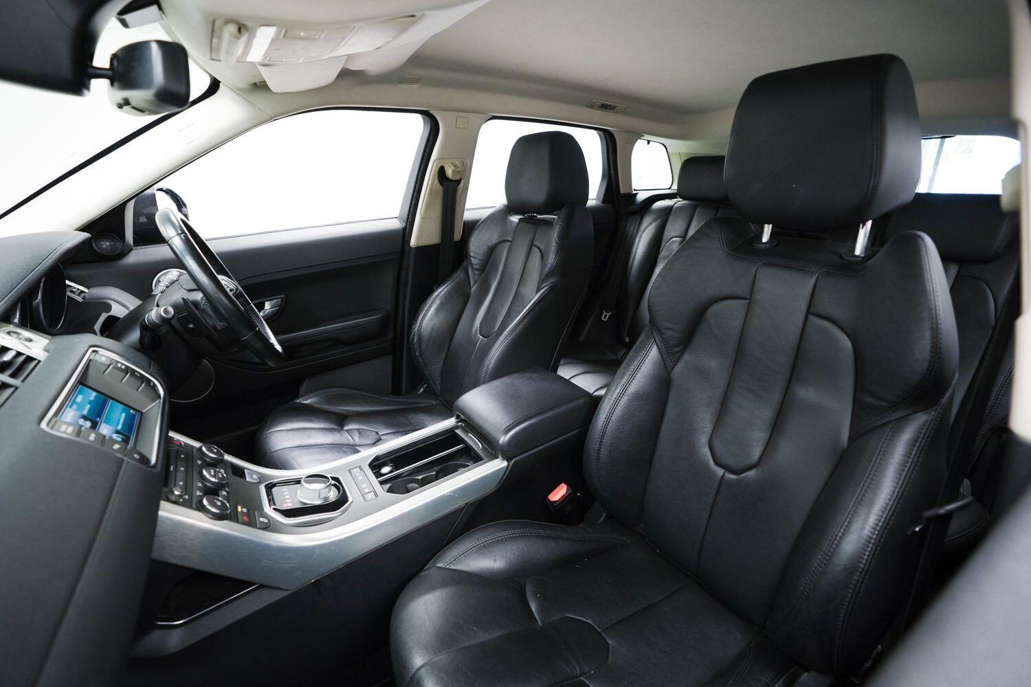 Land Rover Range Rover Evoque view 20