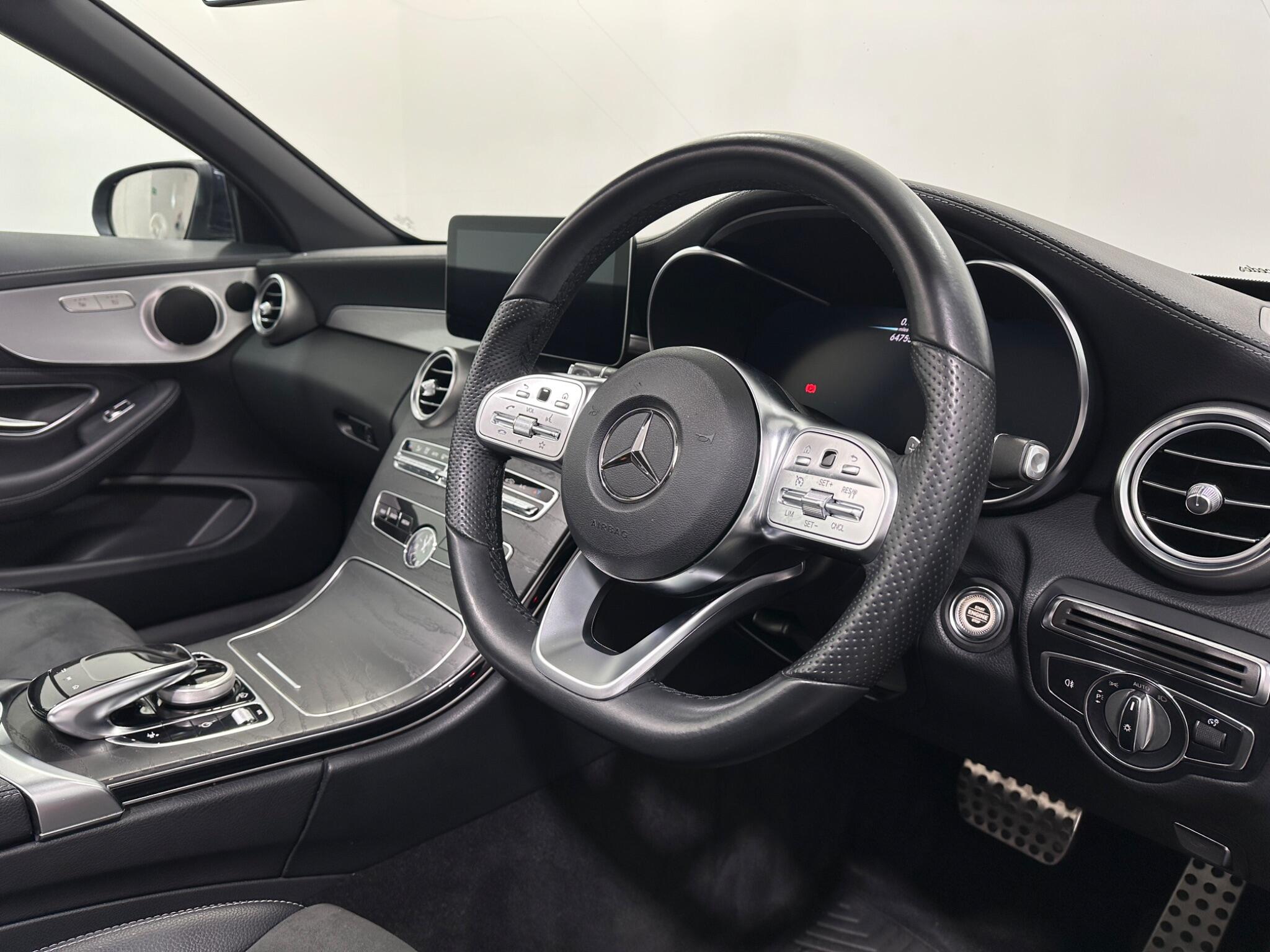 Mercedes-Benz C Class view 11
