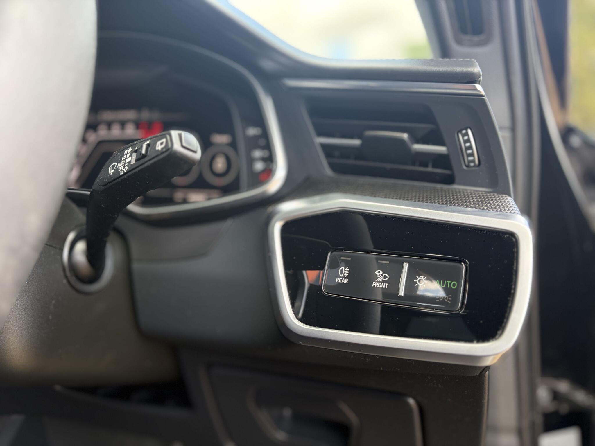 Audi RS6 Avant view 18