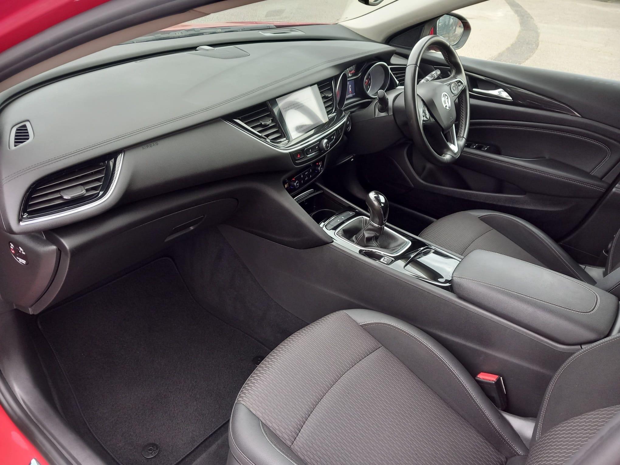 Vauxhall Insignia view 18