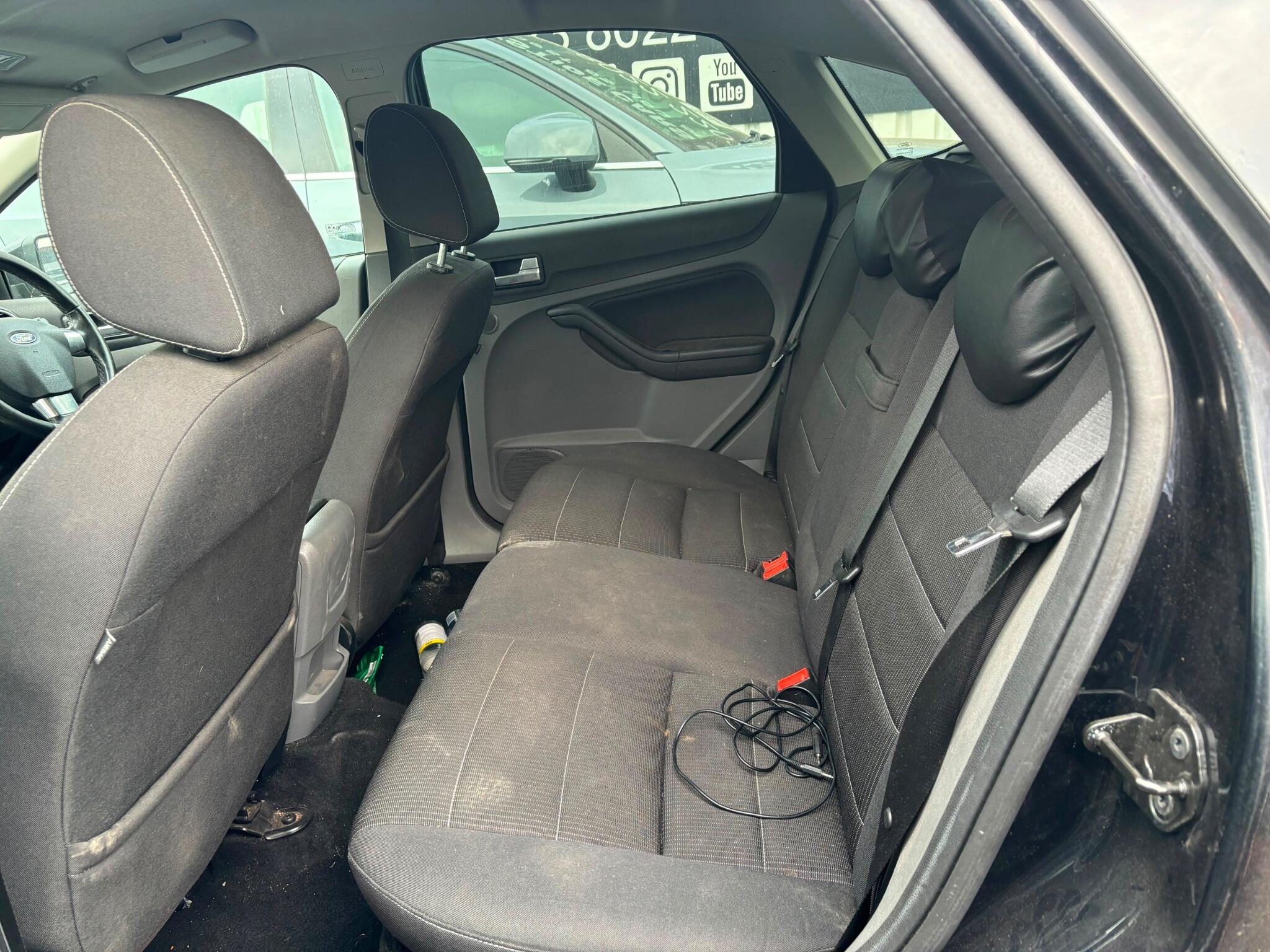 Ford Focus view 7