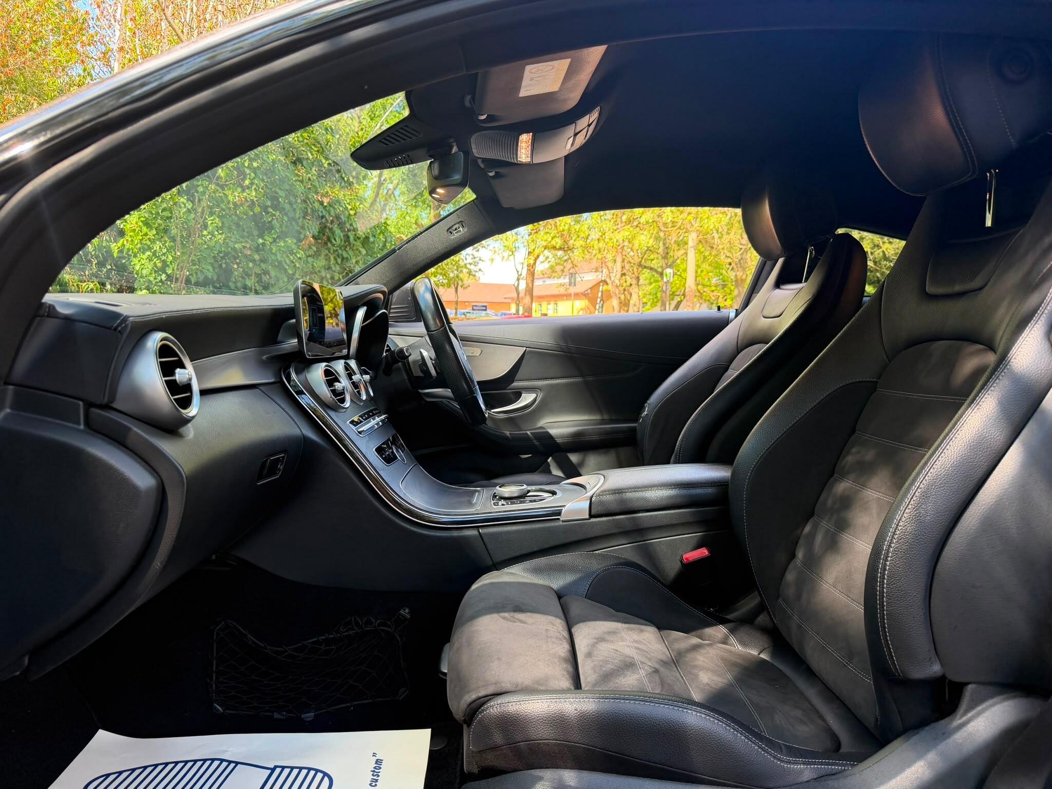 Mercedes-Benz C-Class view 16