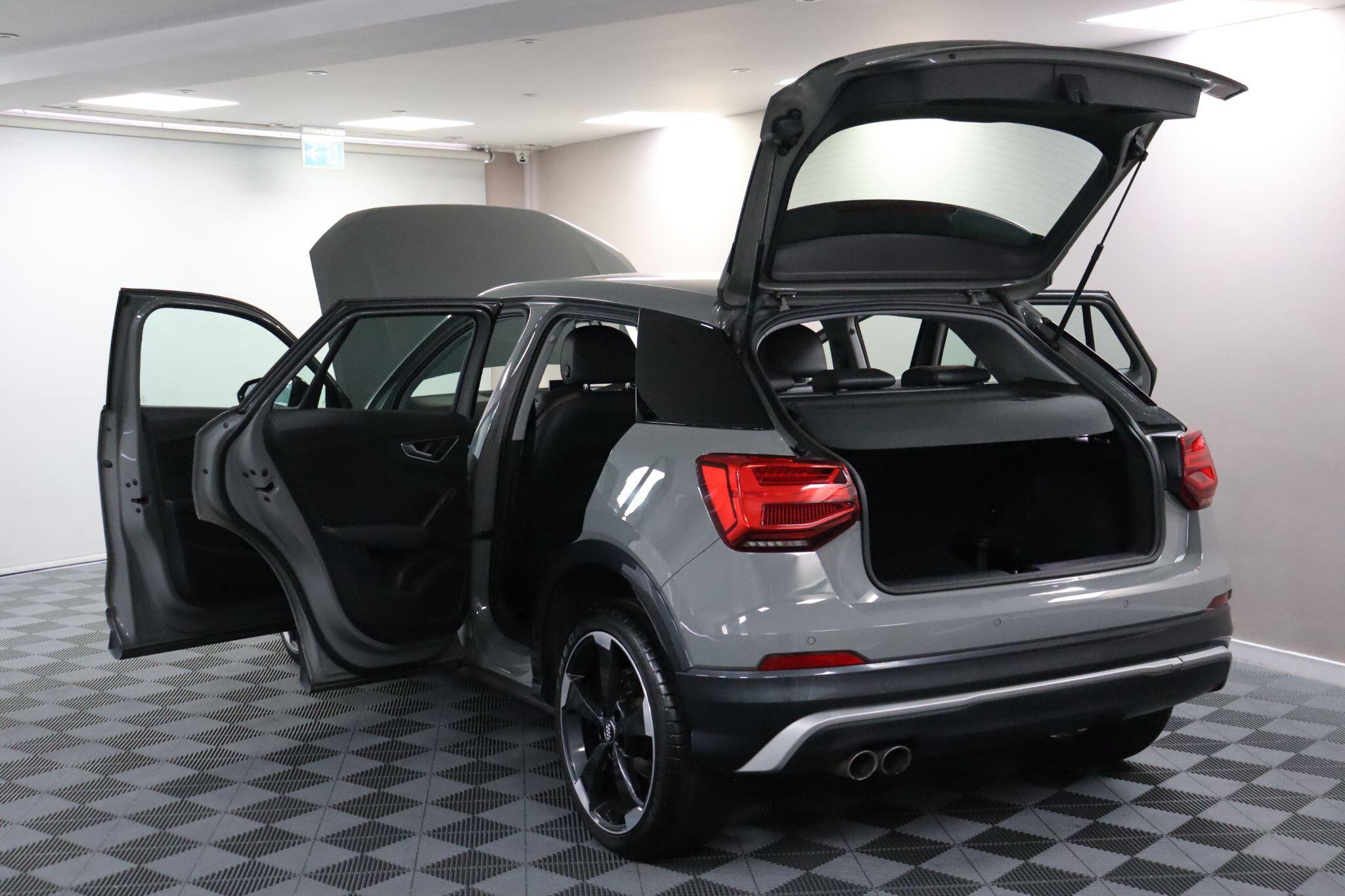 Audi Q2 view 21