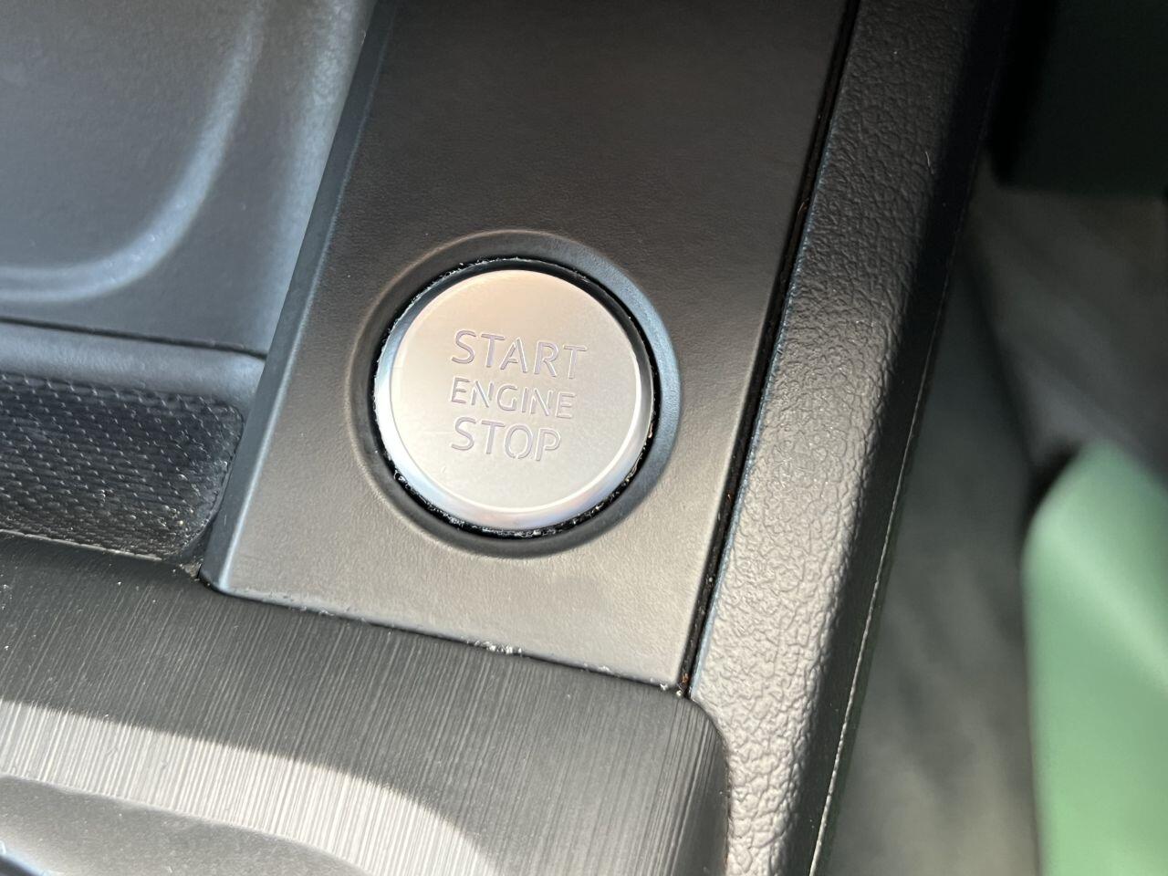 Audi A4 view 35