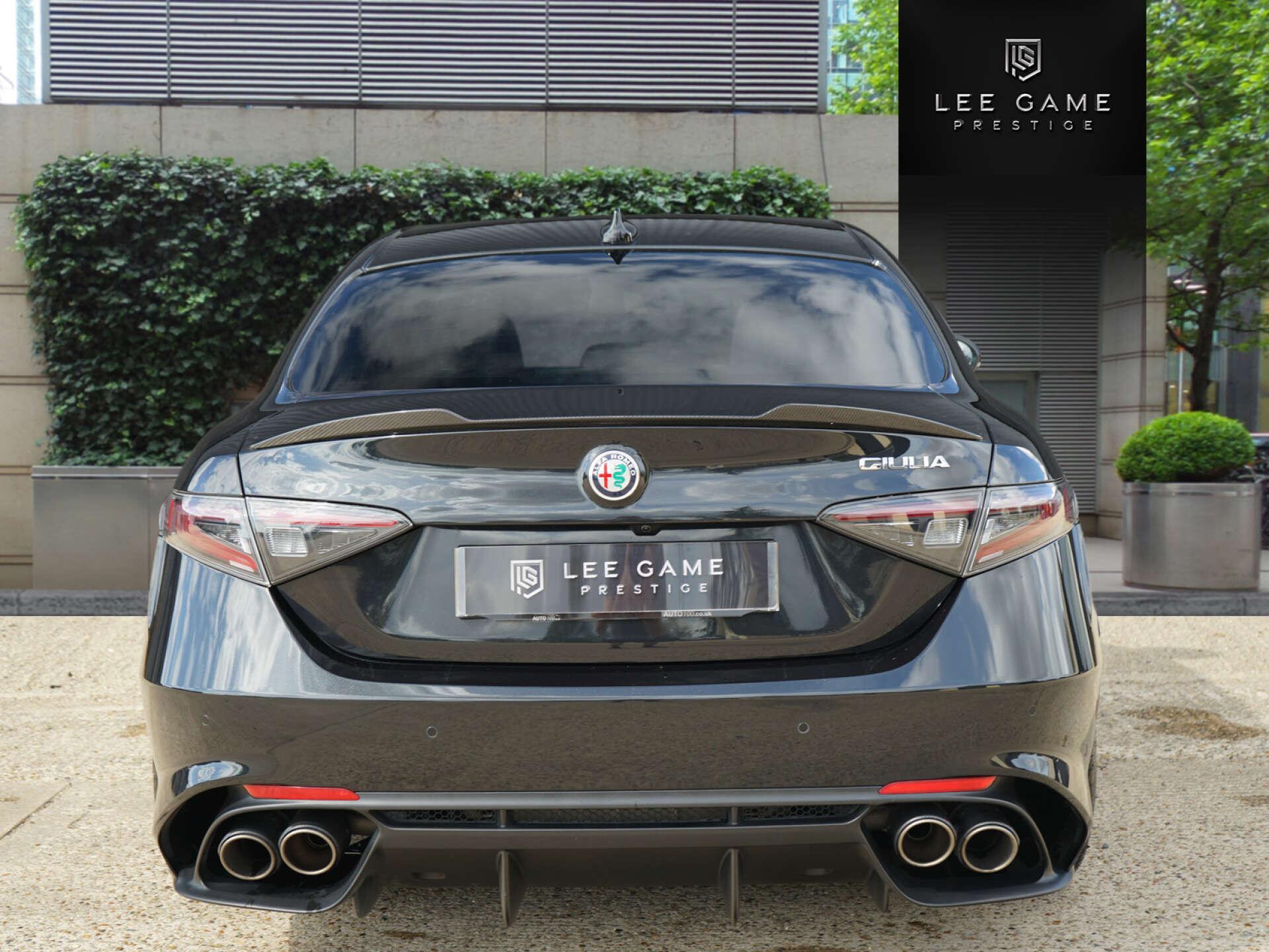 Alfa Romeo Giulia view 6