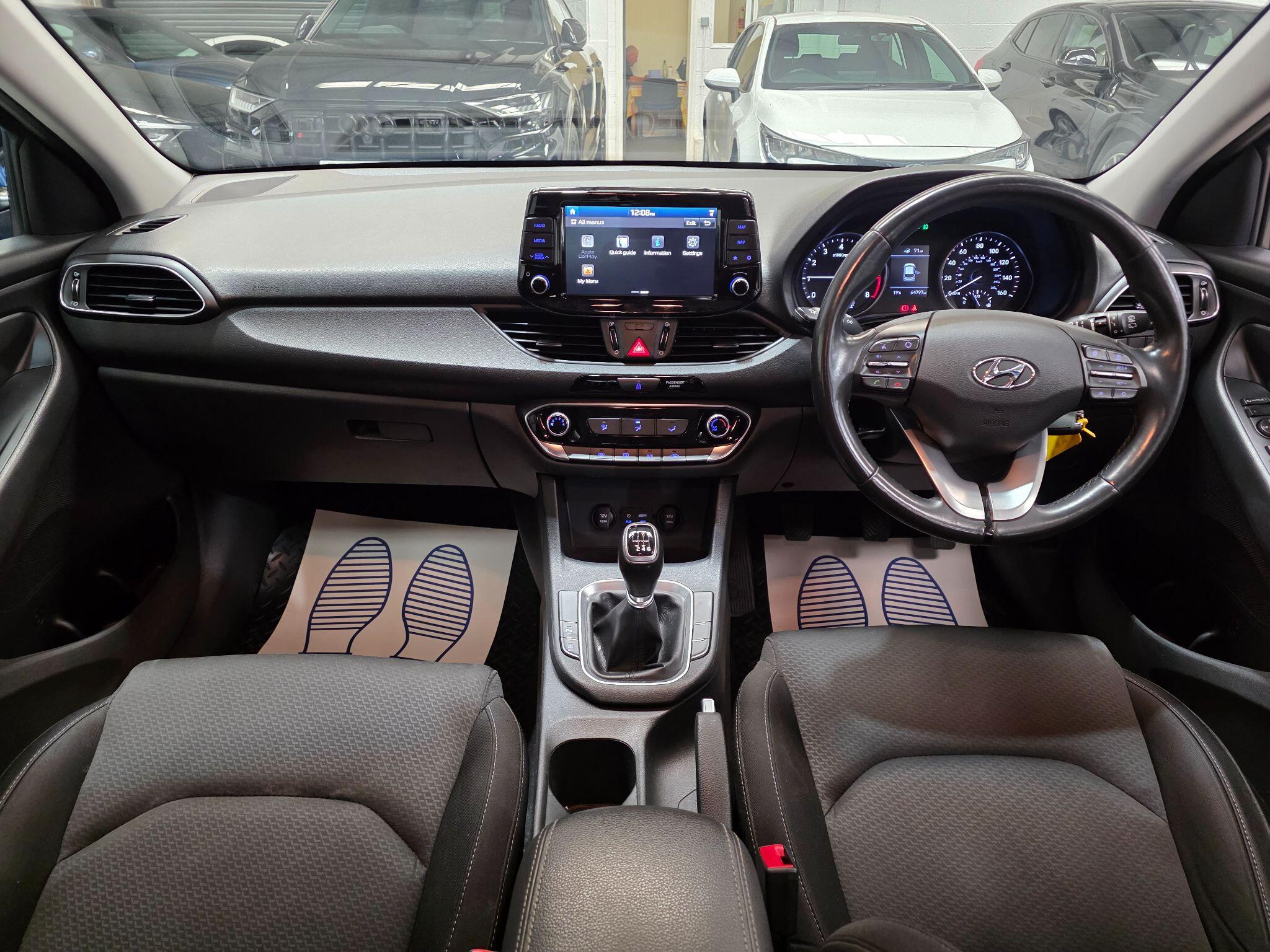 Hyundai i30 view 5